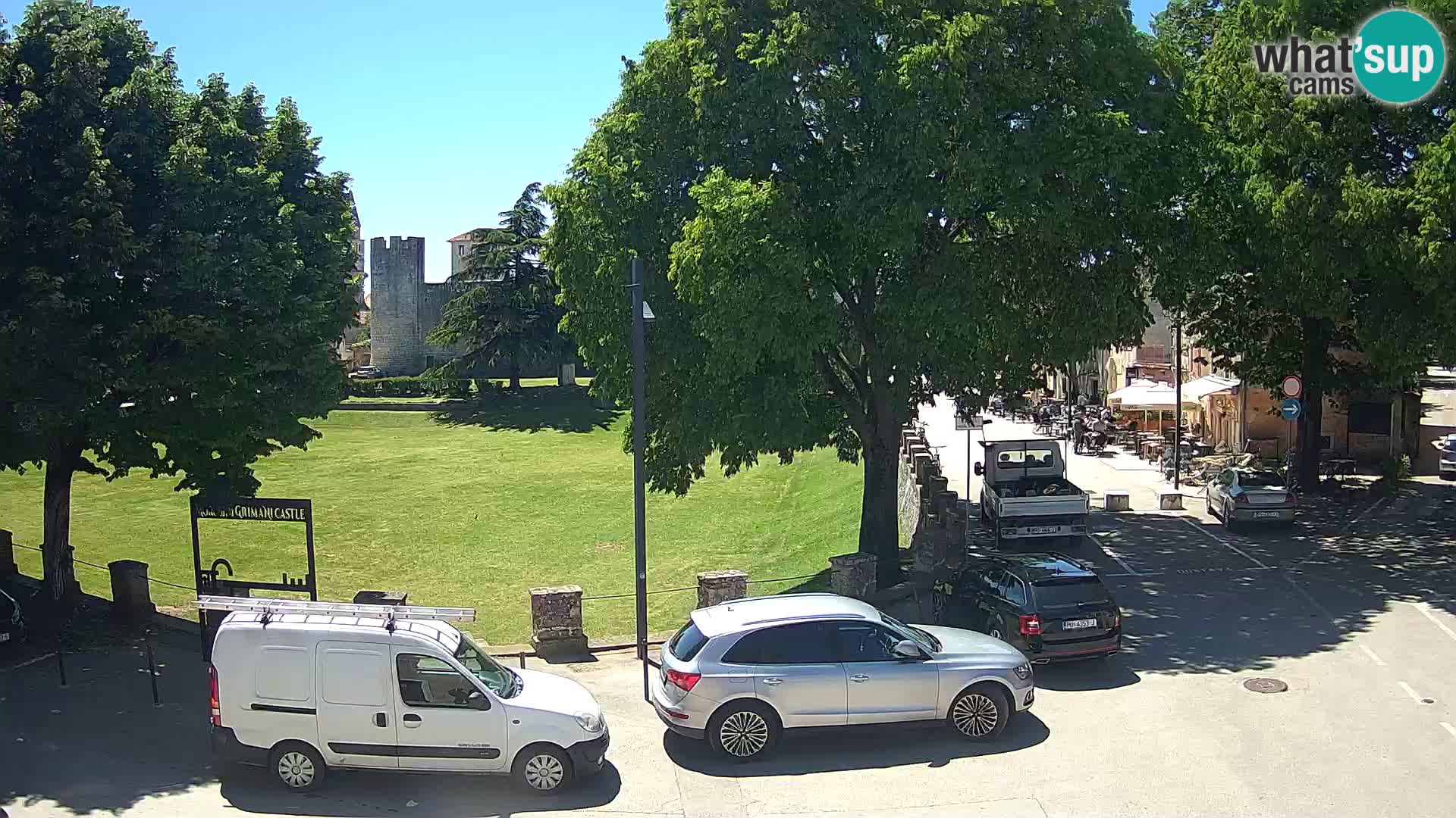 Live Svetvinčenat (Sanvincenti) – vista sul castello Morosini Grimani – Istria – Croazia