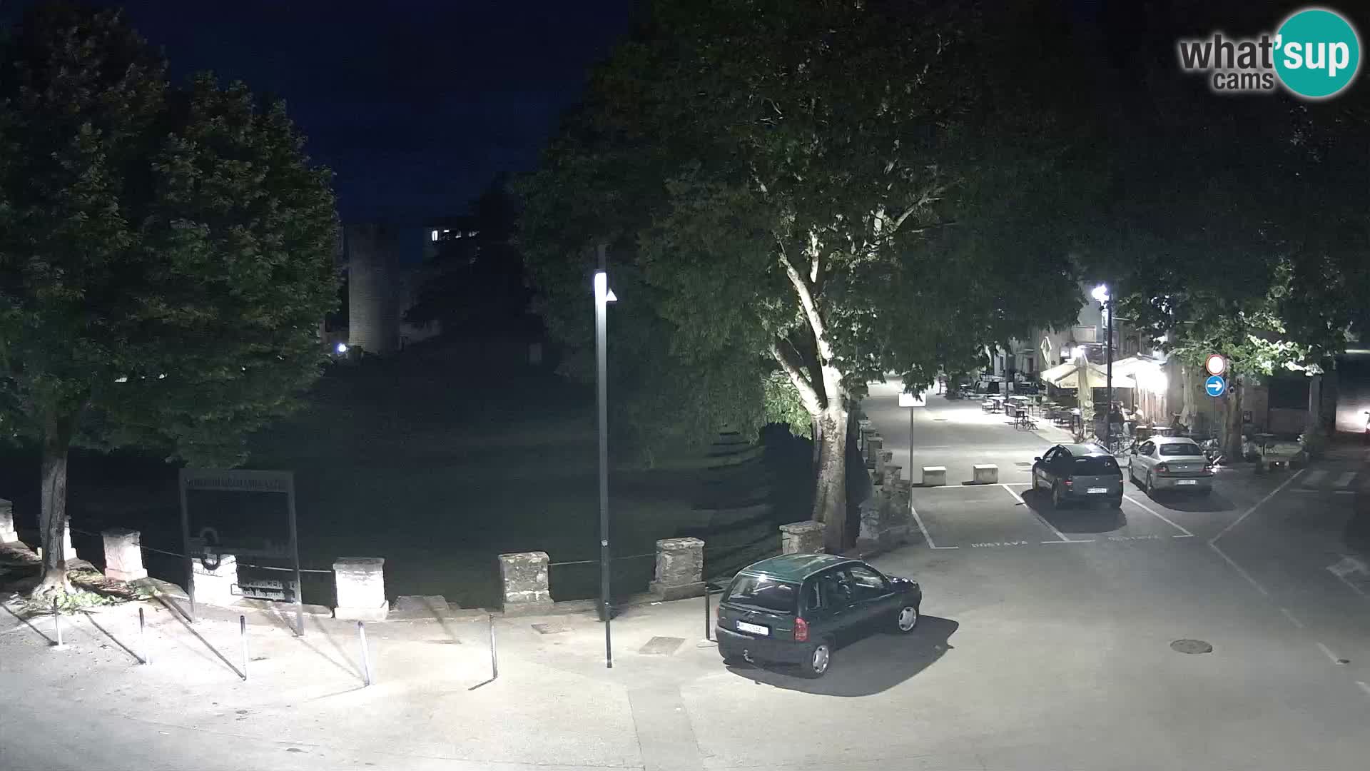 Live Svetvinčenat – Blick auf Schloss Morosini Grimani – Istrien – Kroatien