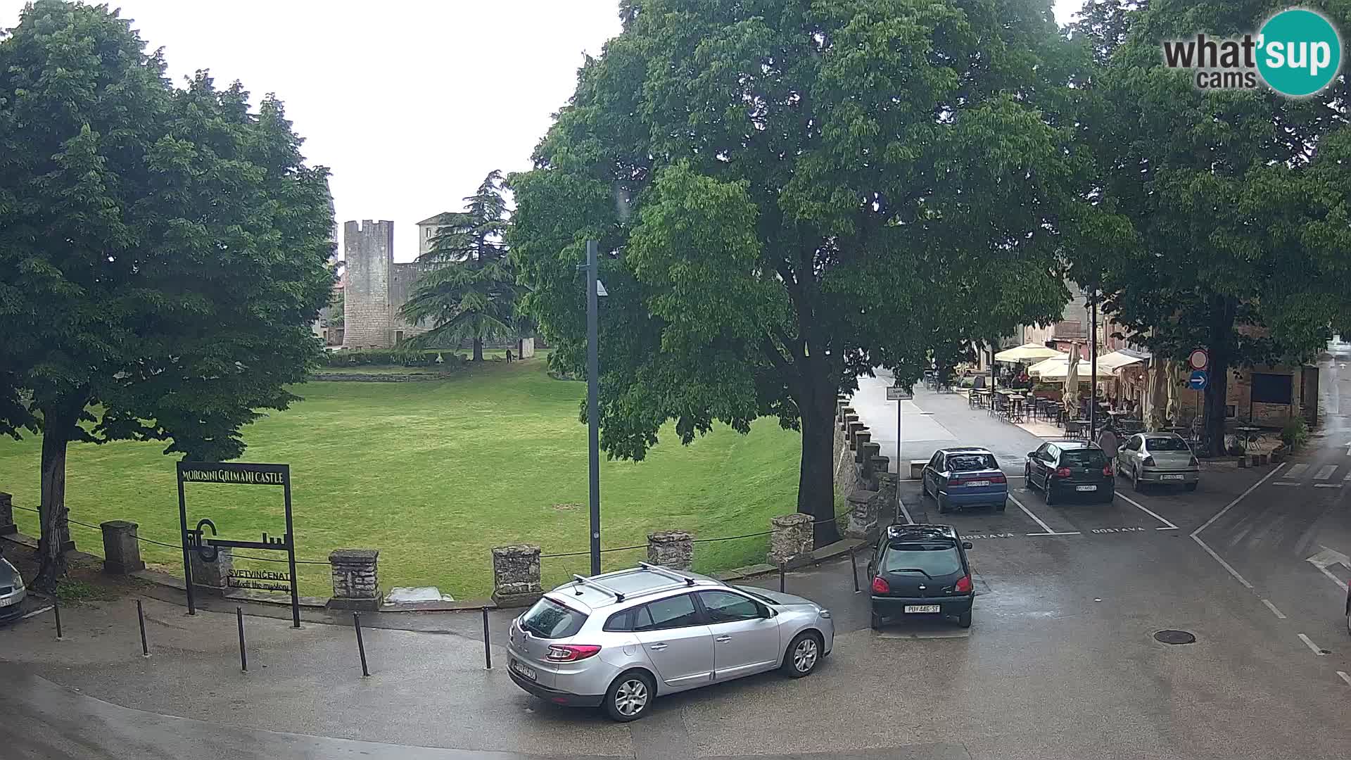 Live Svetvinčenat (Sanvincenti) – vista sul castello Morosini Grimani – Istria – Croazia