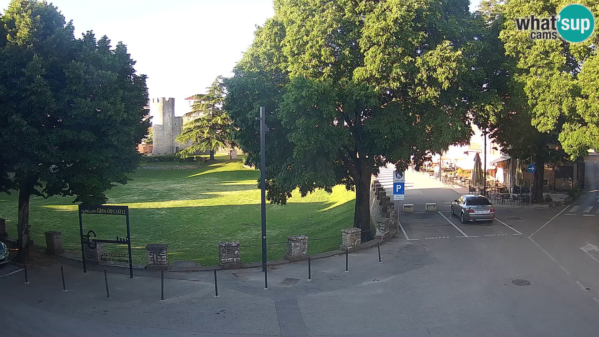 Live Svetvinčenat – vue sur le château Morosini Grimani – Istrie – Croatie