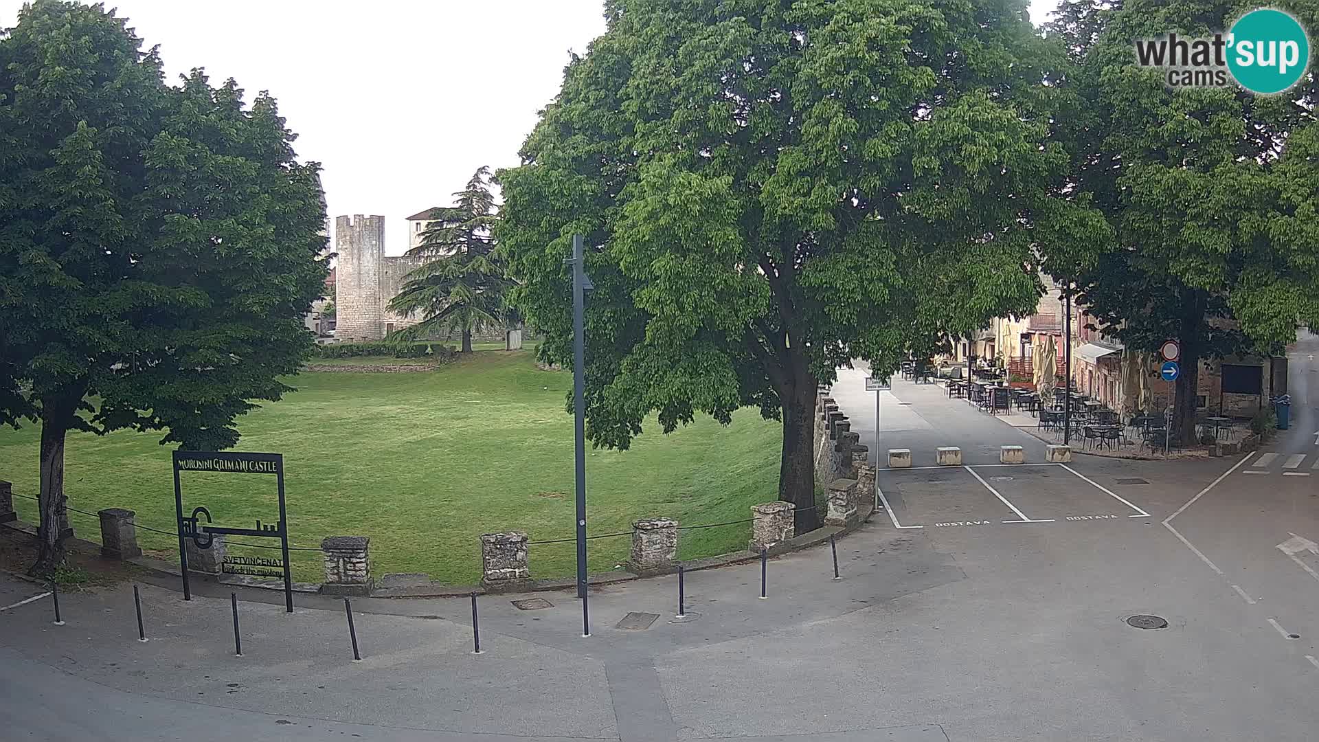 Live Svetvinčenat (Sanvincenti) – vista sul castello Morosini Grimani – Istria – Croazia