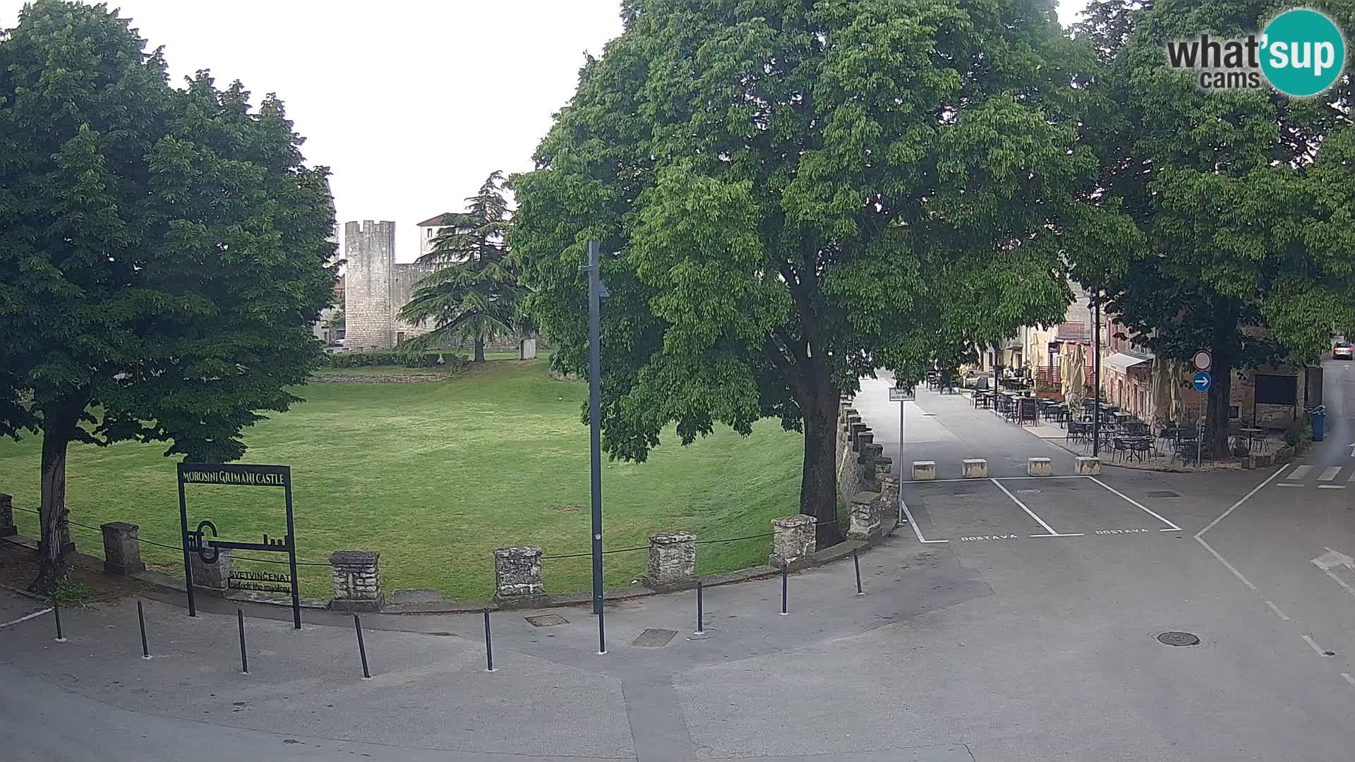 Live Svetvinčenat (Sanvincenti) – vista sul castello Morosini Grimani – Istria – Croazia