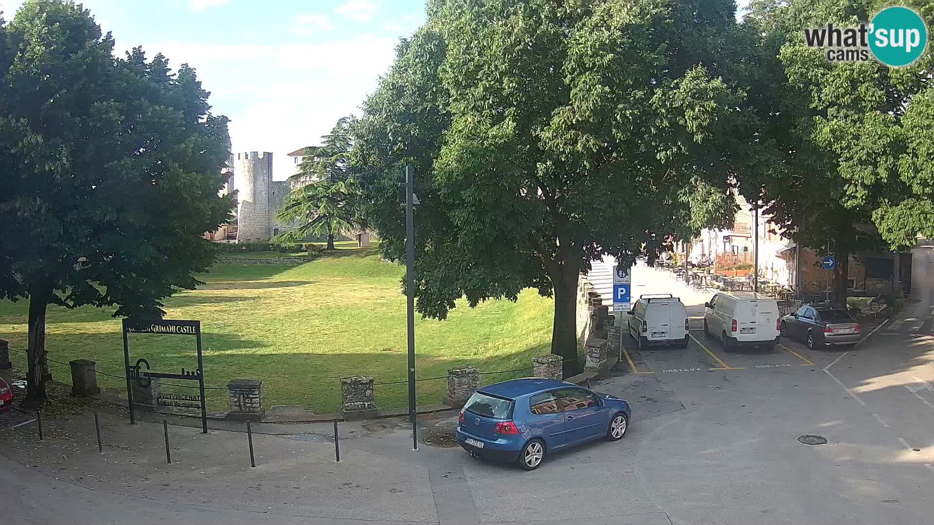 Live Svetvinčenat (Sanvincenti) – vista sul castello Morosini Grimani – Istria – Croazia