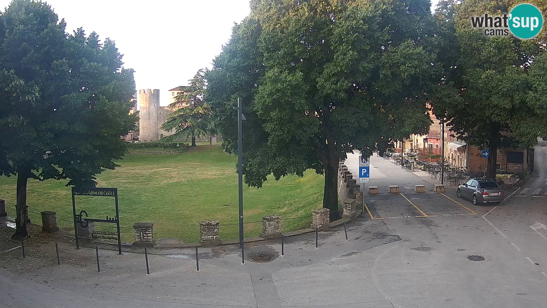 Live Svetvinčenat (Sanvincenti) – vista sul castello Morosini Grimani – Istria – Croazia