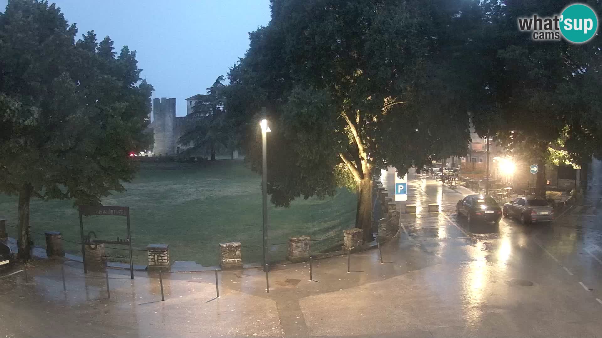 Live Svetvinčenat (Sanvincenti) – vista sul castello Morosini Grimani – Istria – Croazia