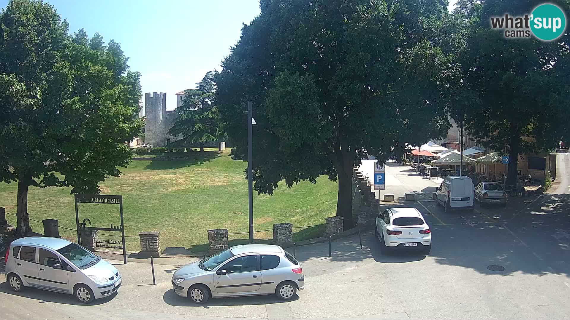 Live Svetvinčenat – vue sur le château Morosini Grimani – Istrie – Croatie