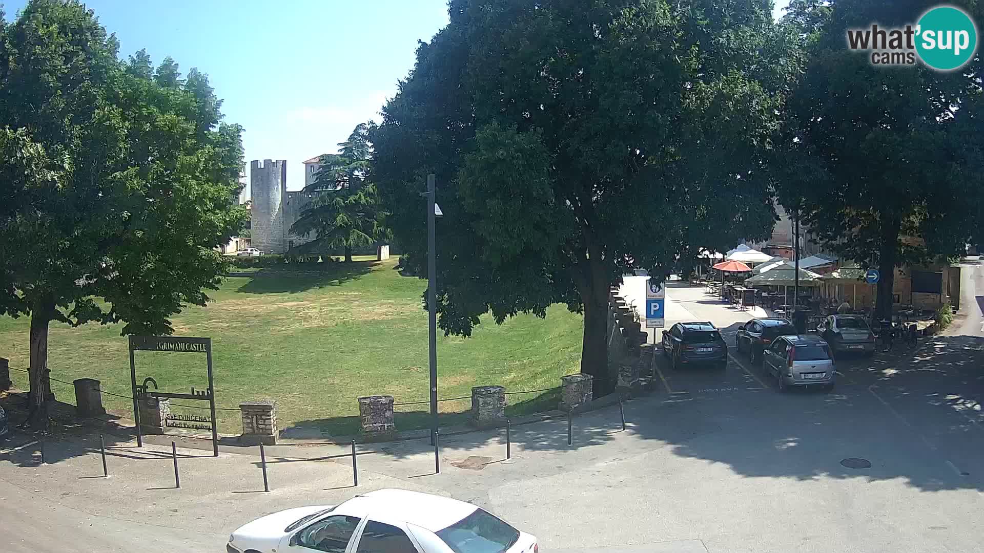 Live Svetvinčenat – vue sur le château Morosini Grimani – Istrie – Croatie