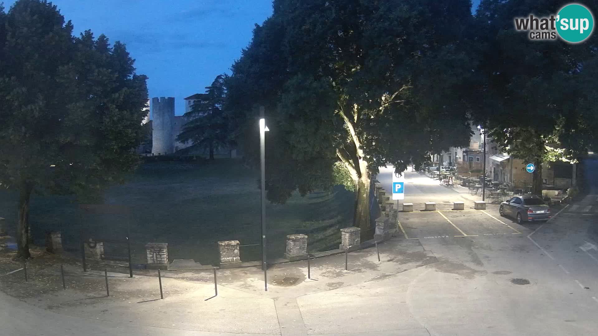 Uživo Svetvinčenat – pogled na dvorac Morosini Grimani – Istra