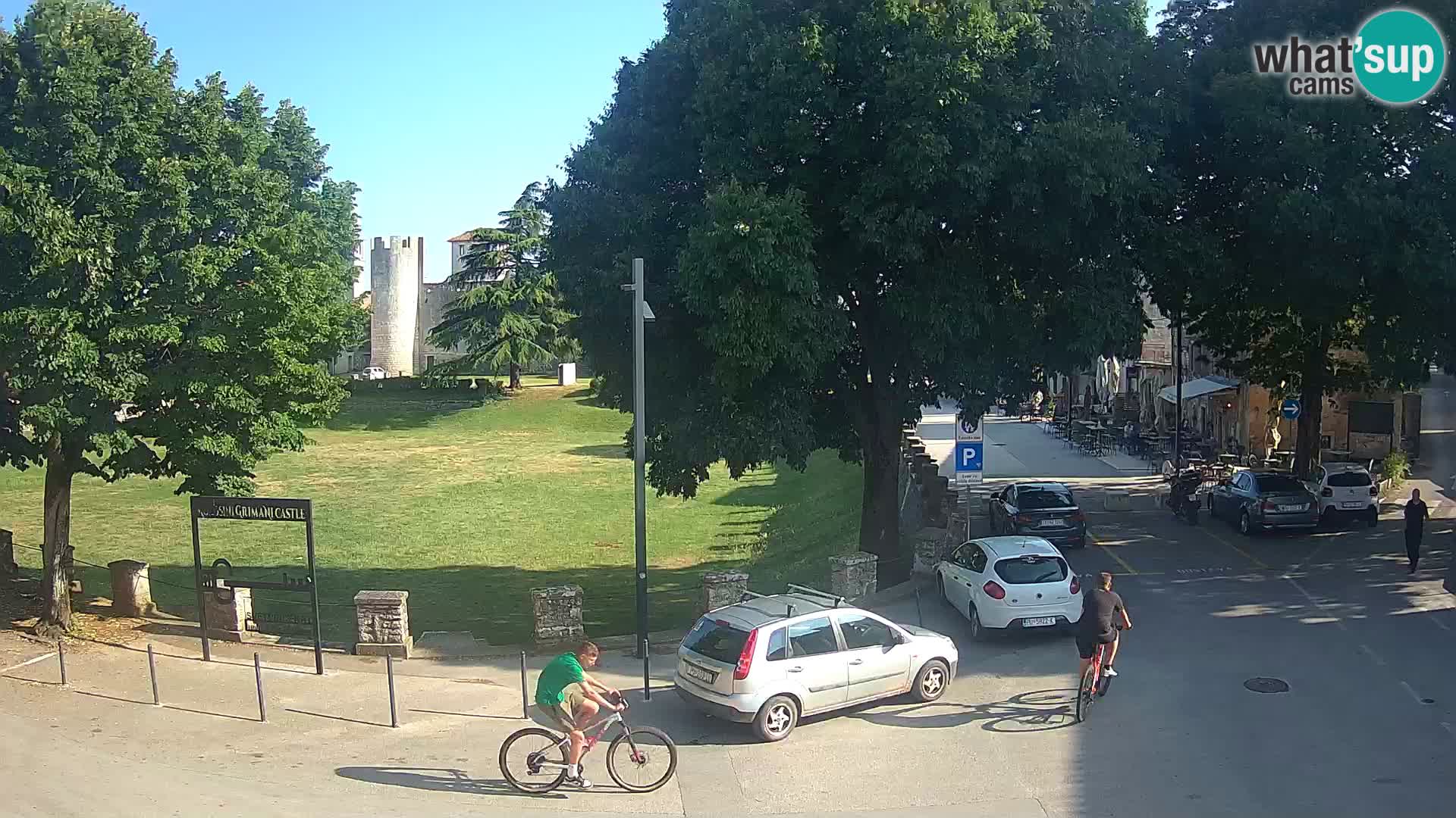 Uživo Svetvinčenat – pogled na dvorac Morosini Grimani – Istra