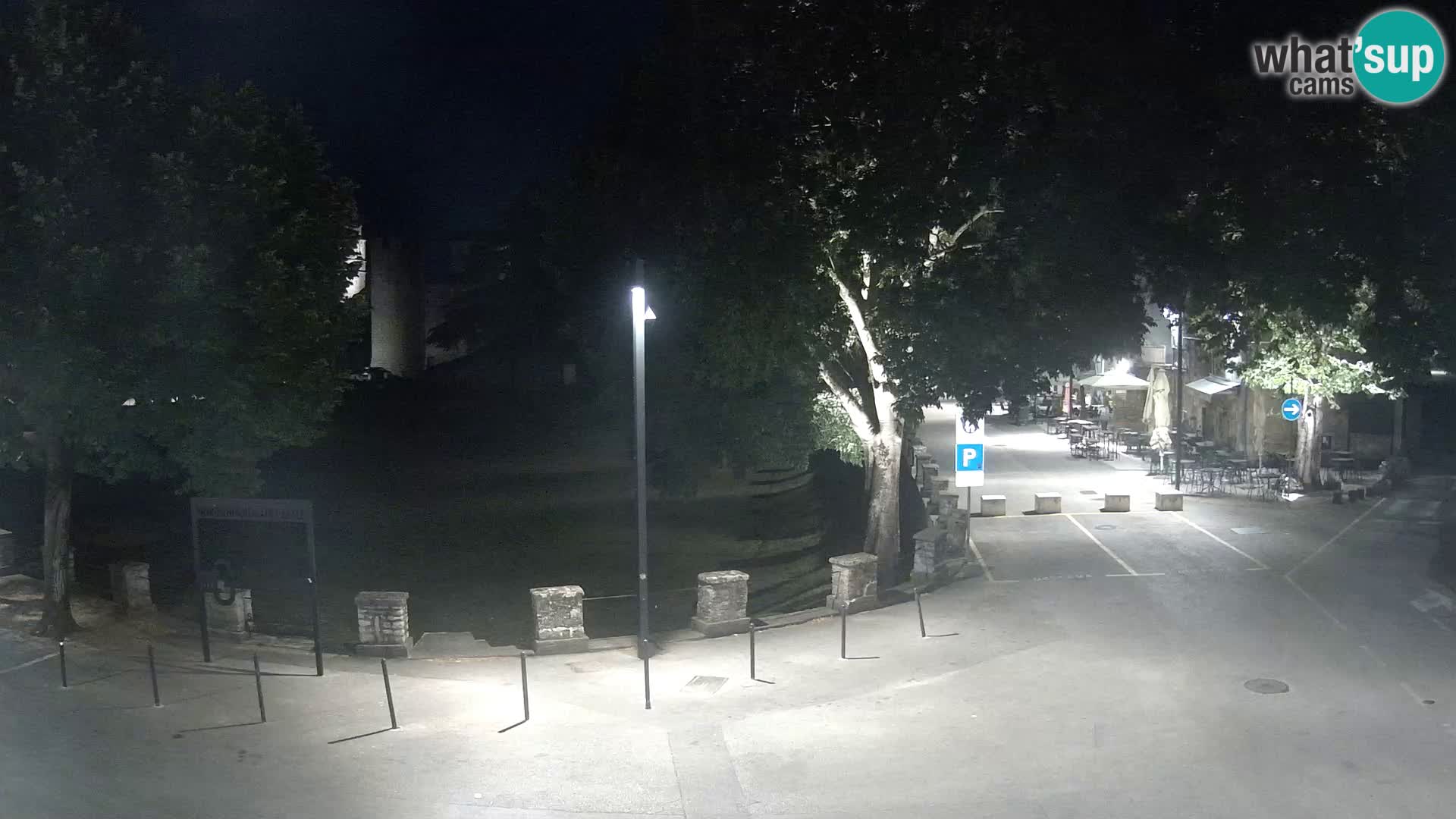 Uživo Svetvinčenat – pogled na dvorac Morosini Grimani – Istra