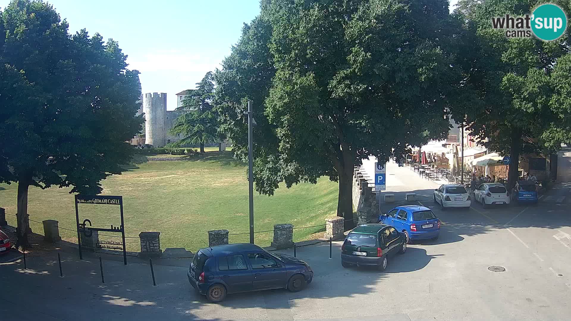 Live Svetvinčenat – Blick auf Schloss Morosini Grimani – Istrien – Kroatien