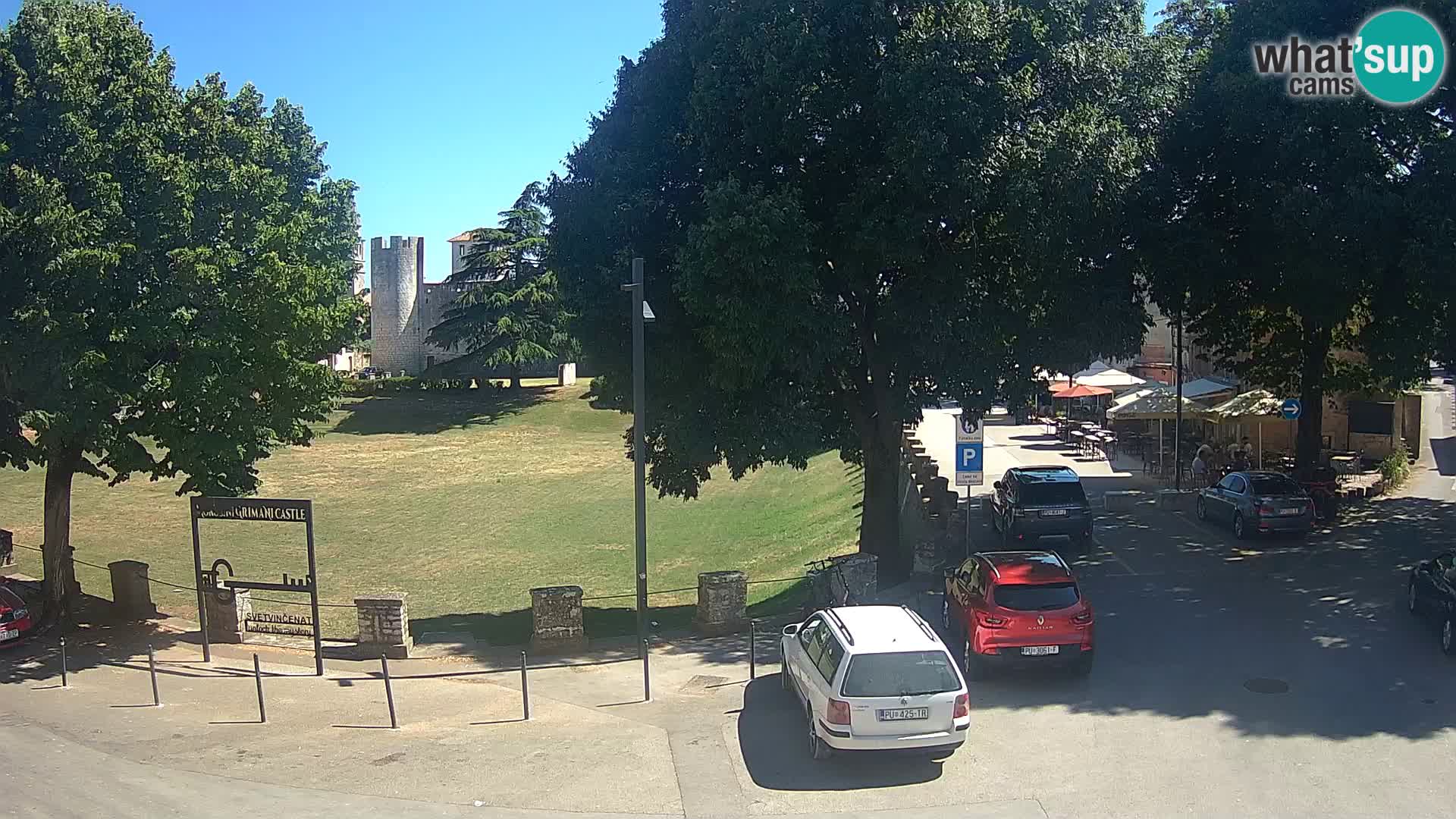 Live Svetvinčenat – vue sur le château Morosini Grimani – Istrie – Croatie