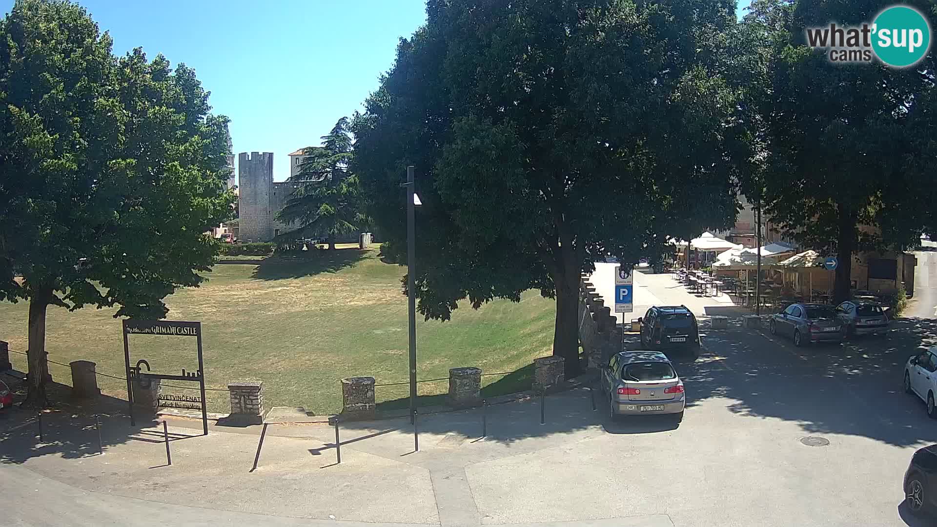 Live Svetvinčenat – Blick auf Schloss Morosini Grimani – Istrien – Kroatien