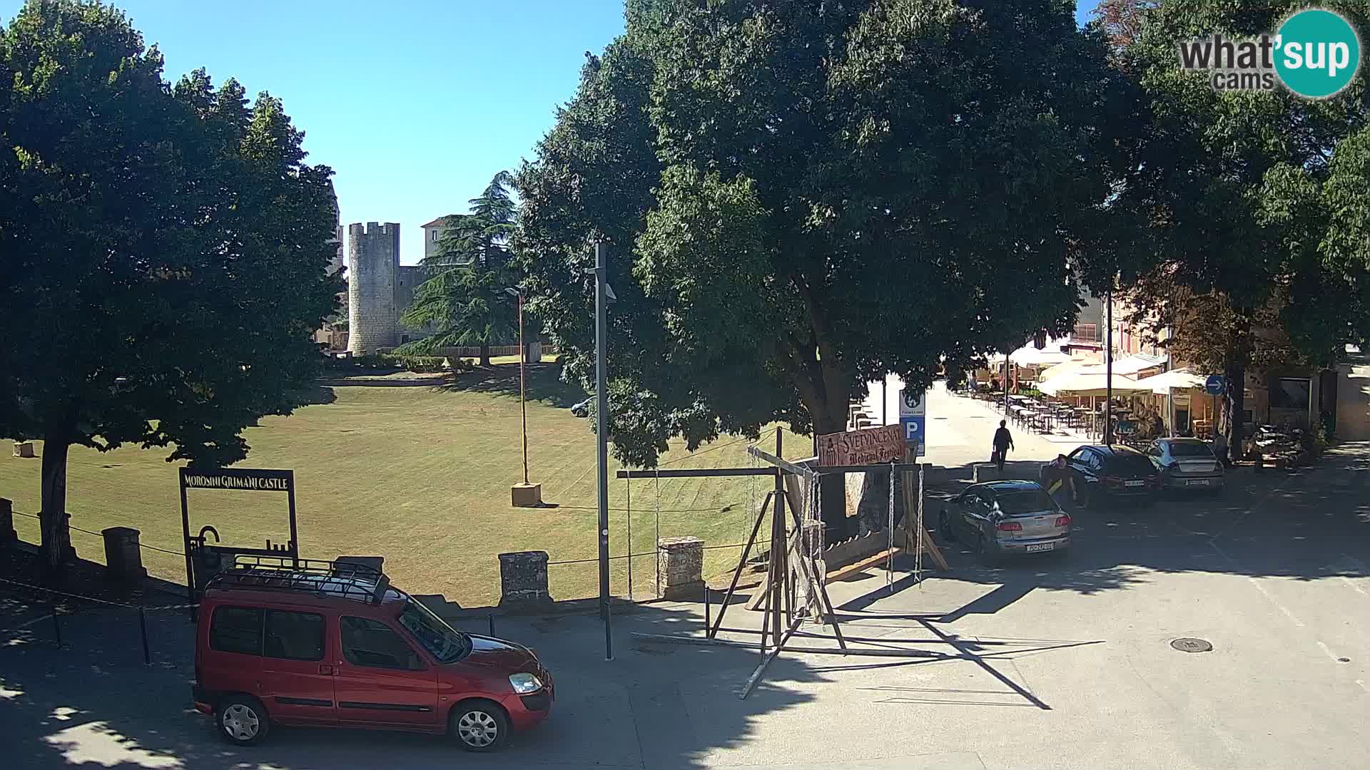 Live Svetvinčenat – Blick auf Schloss Morosini Grimani – Istrien – Kroatien