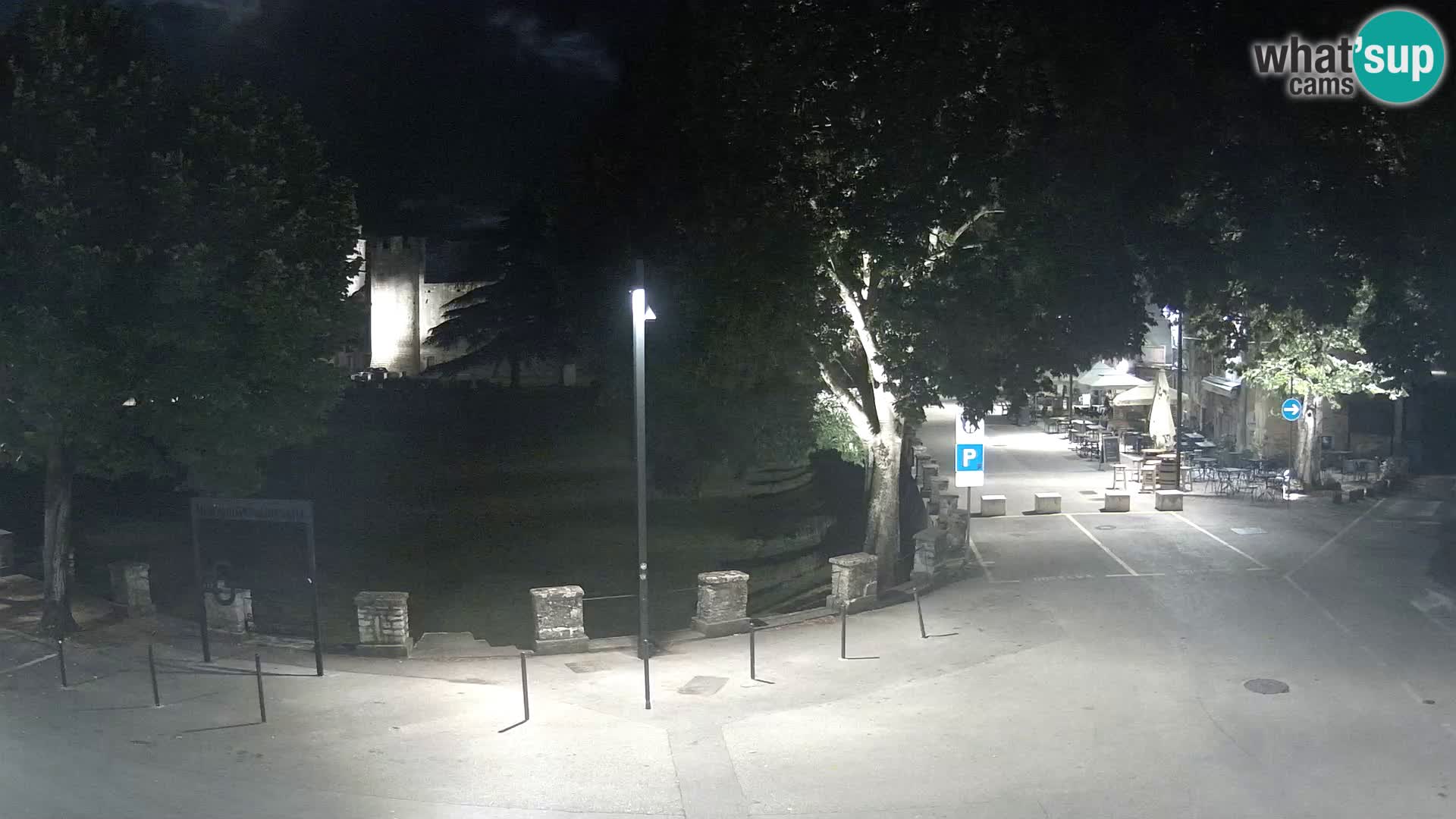 Live Svetvinčenat – Blick auf Schloss Morosini Grimani – Istrien – Kroatien