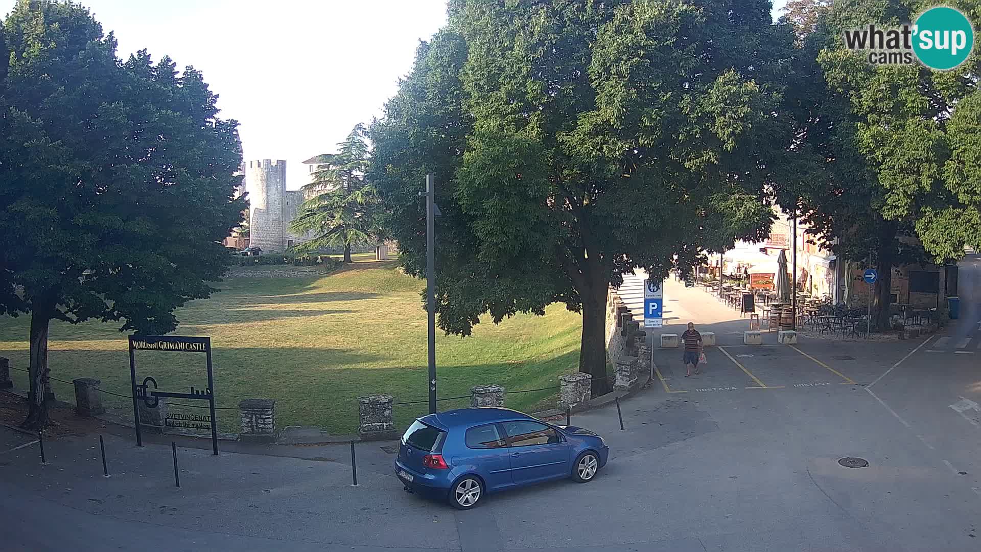 Live Svetvinčenat (Sanvincenti) – vista sul castello Morosini Grimani – Istria – Croazia