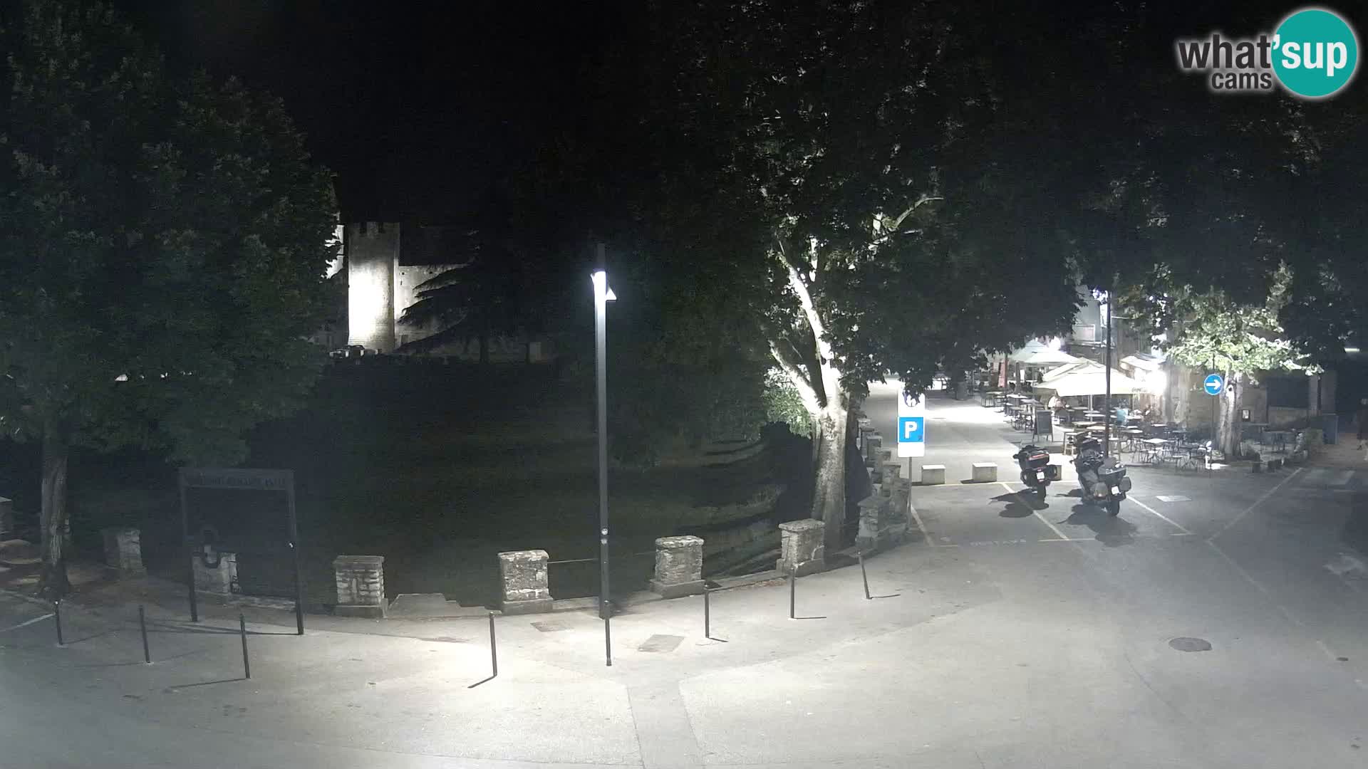 Uživo Svetvinčenat – pogled na dvorac Morosini Grimani – Istra