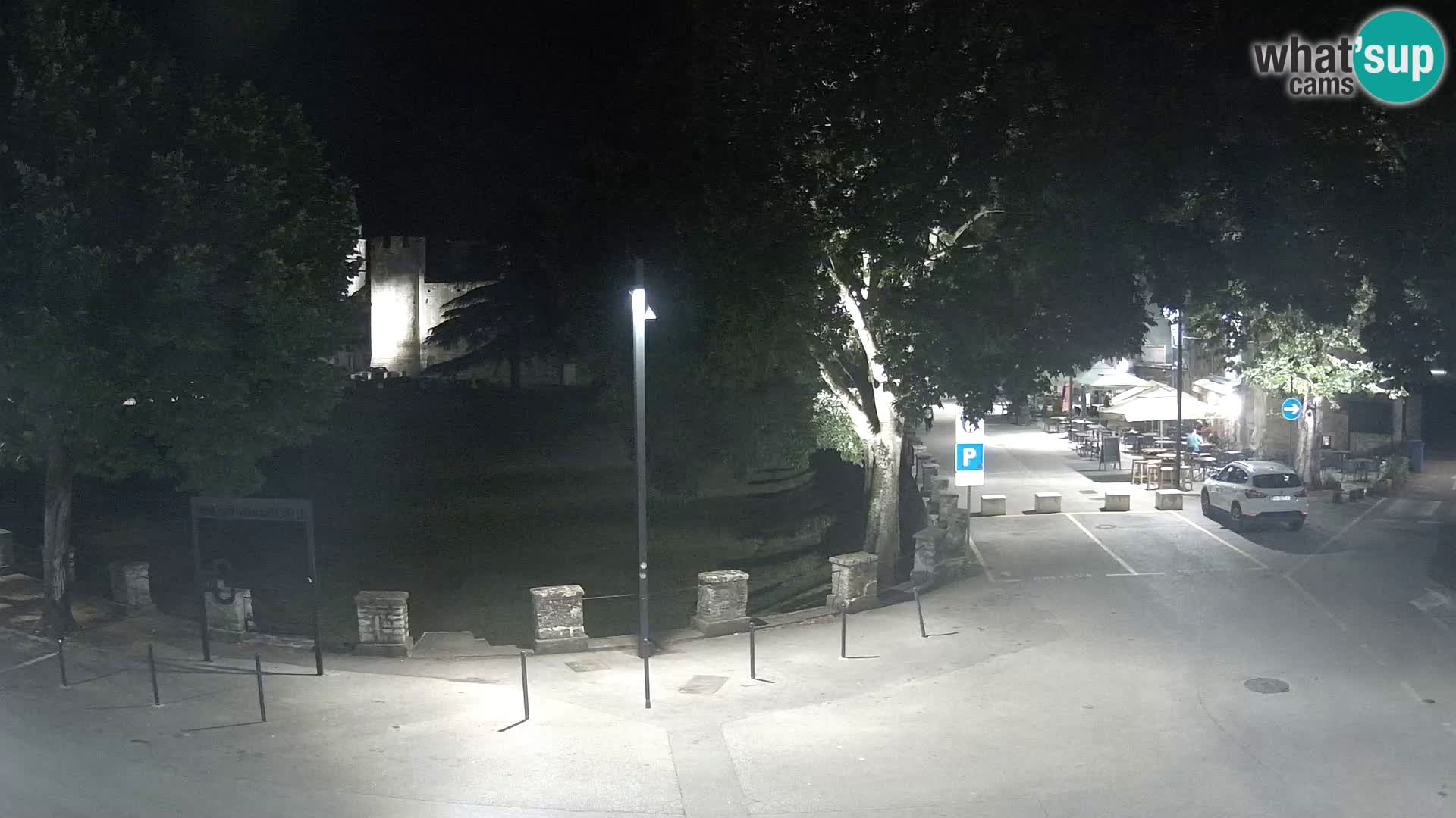 Svetvinčenat v živo – pogled na grad Morosini Grimani – Istra – Hrvaška