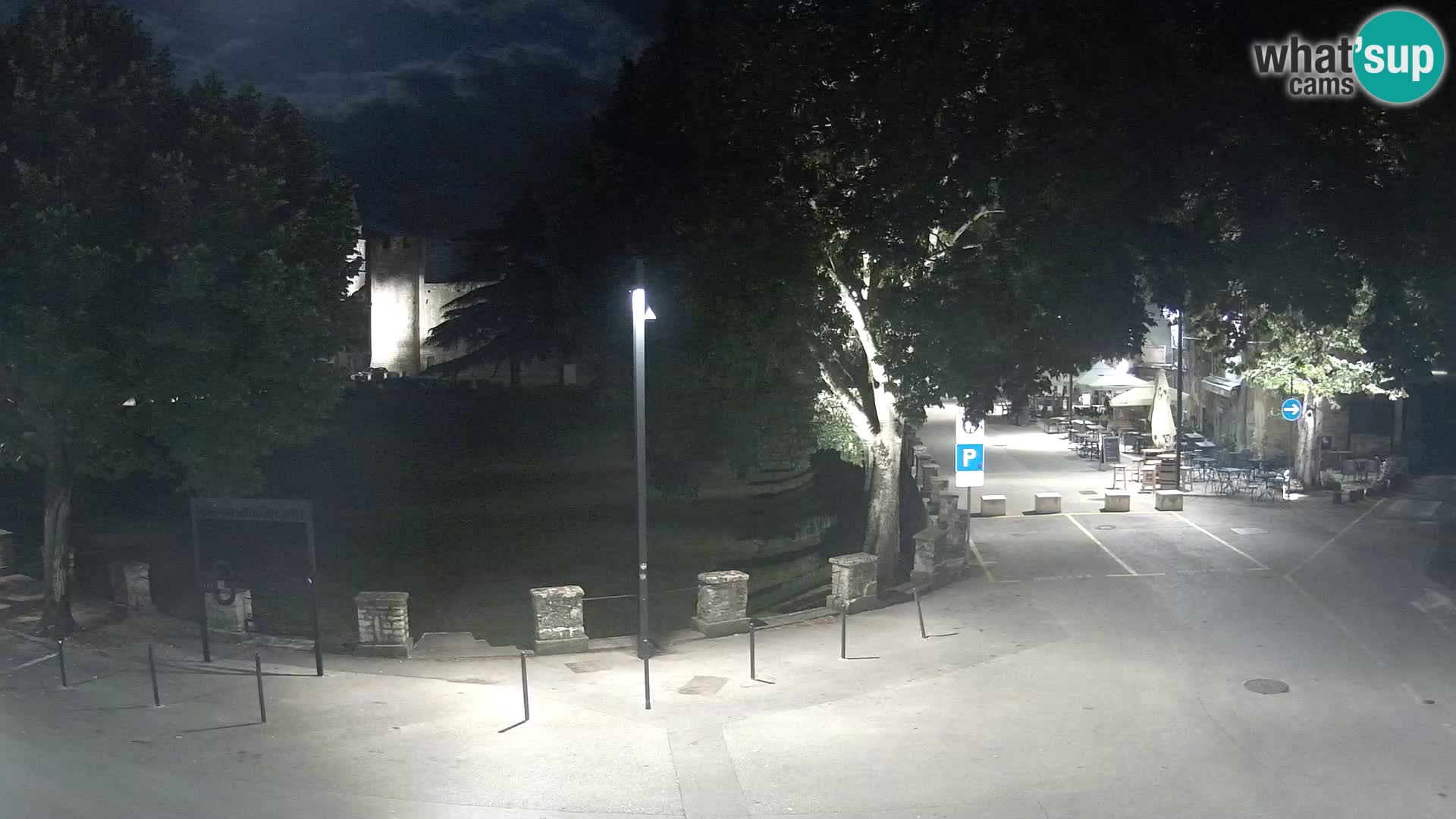 Live Svetvinčenat – vue sur le château Morosini Grimani – Istrie – Croatie