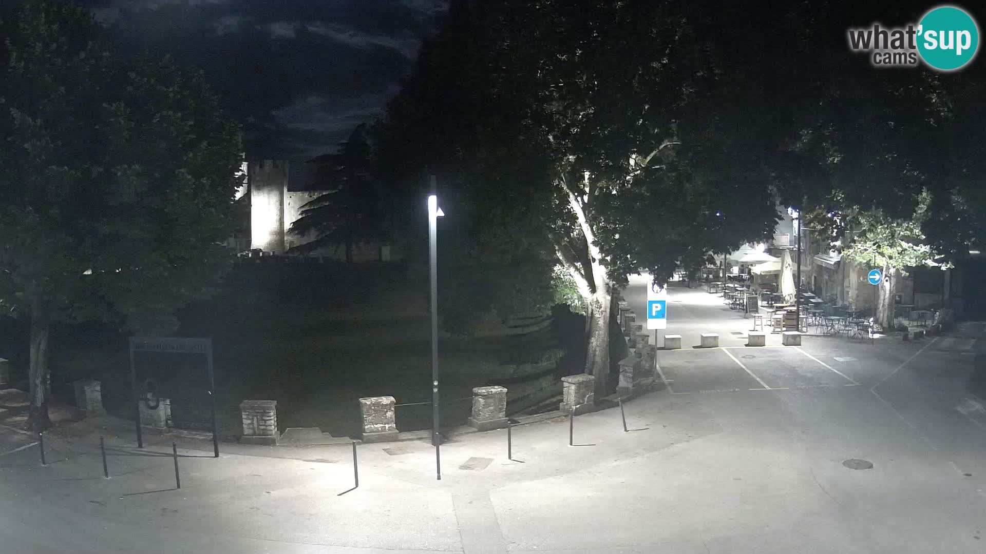 Uživo Svetvinčenat – pogled na dvorac Morosini Grimani – Istra