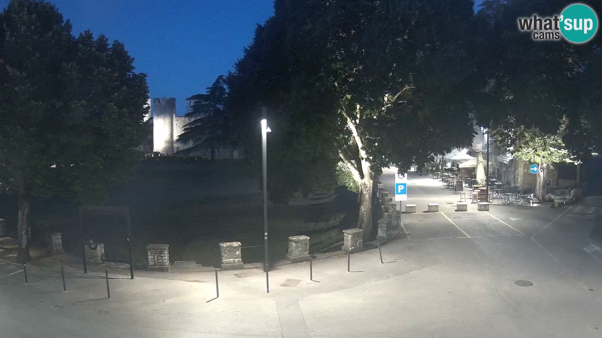 Live Svetvinčenat (Sanvincenti) – vista sul castello Morosini Grimani – Istria – Croazia