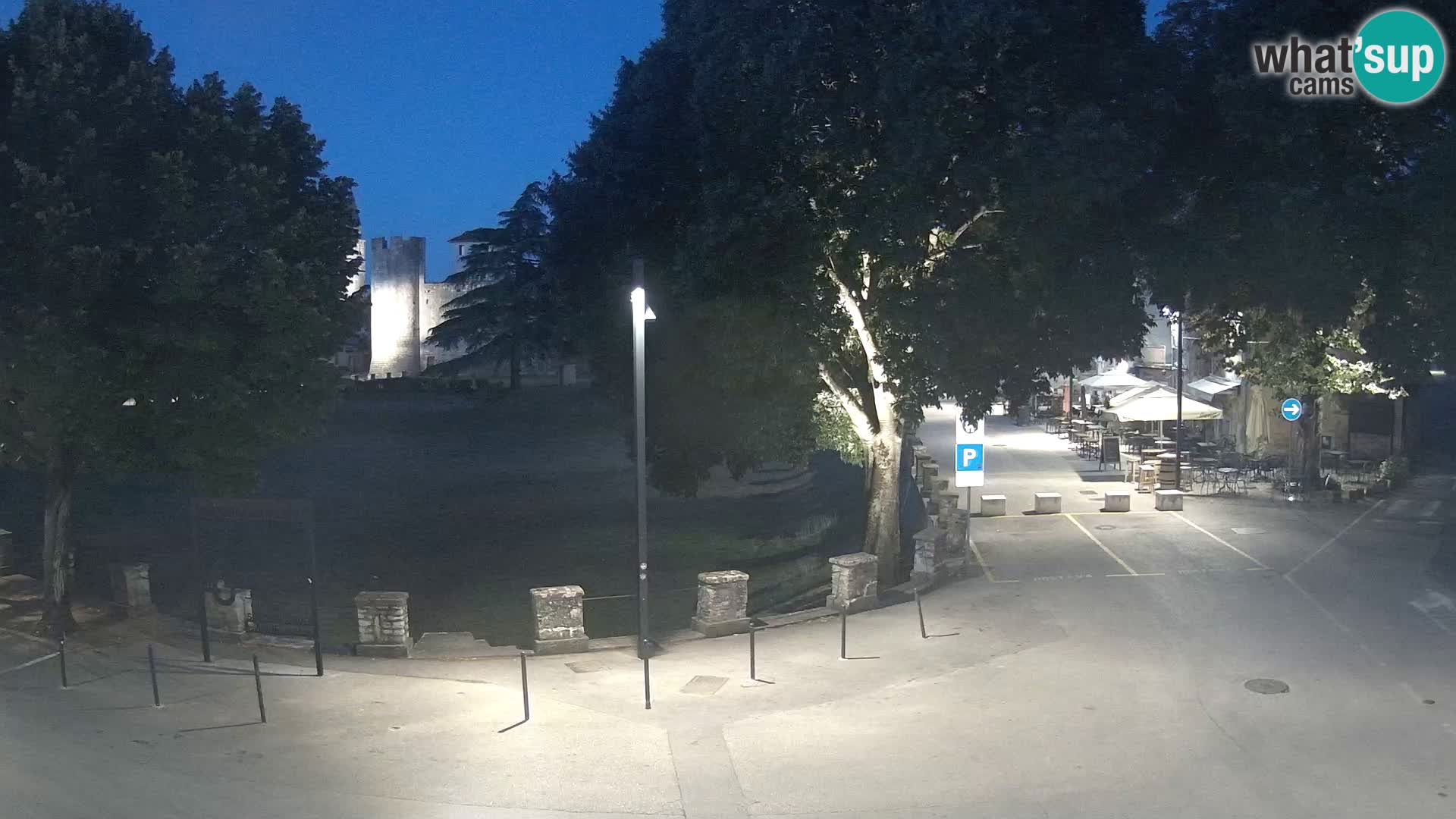 Live Svetvinčenat – Blick auf Schloss Morosini Grimani – Istrien – Kroatien