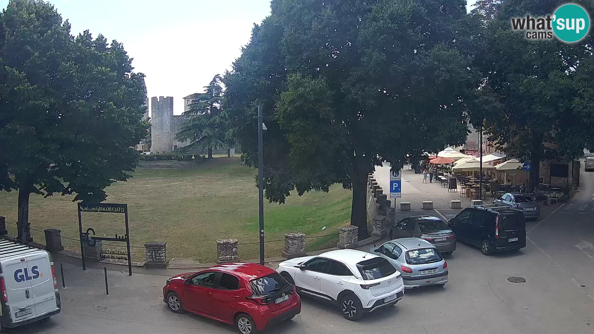 Live Svetvinčenat – vue sur le château Morosini Grimani – Istrie – Croatie