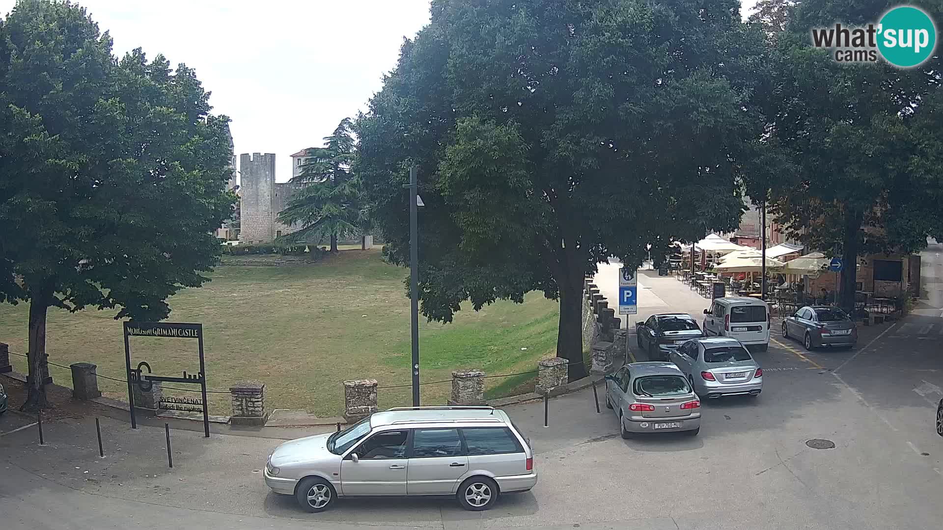 Live Svetvinčenat – Blick auf Schloss Morosini Grimani – Istrien – Kroatien