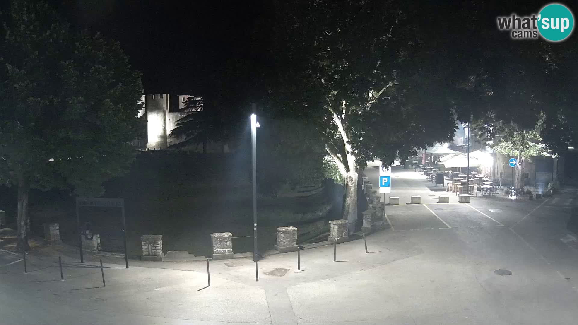 Uživo Svetvinčenat – pogled na dvorac Morosini Grimani – Istra