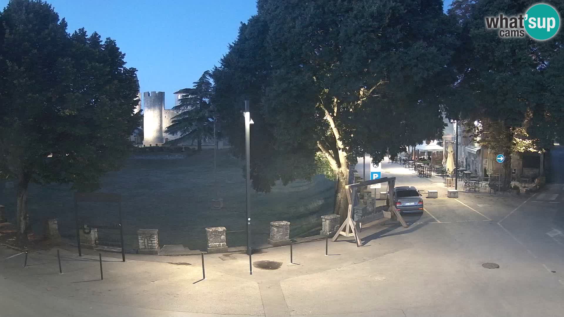 Live Svetvinčenat (Sanvincenti) – vista sul castello Morosini Grimani – Istria – Croazia