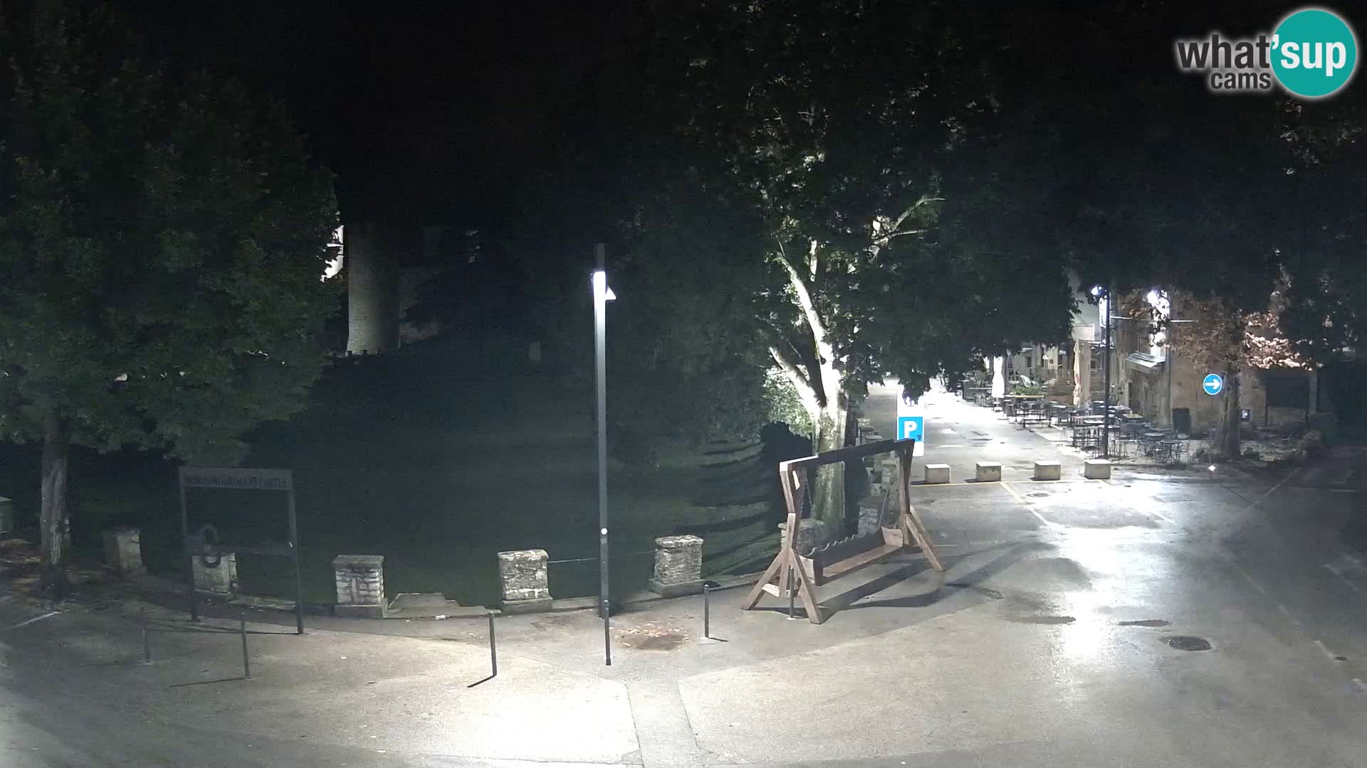 Uživo Svetvinčenat – pogled na dvorac Morosini Grimani – Istra