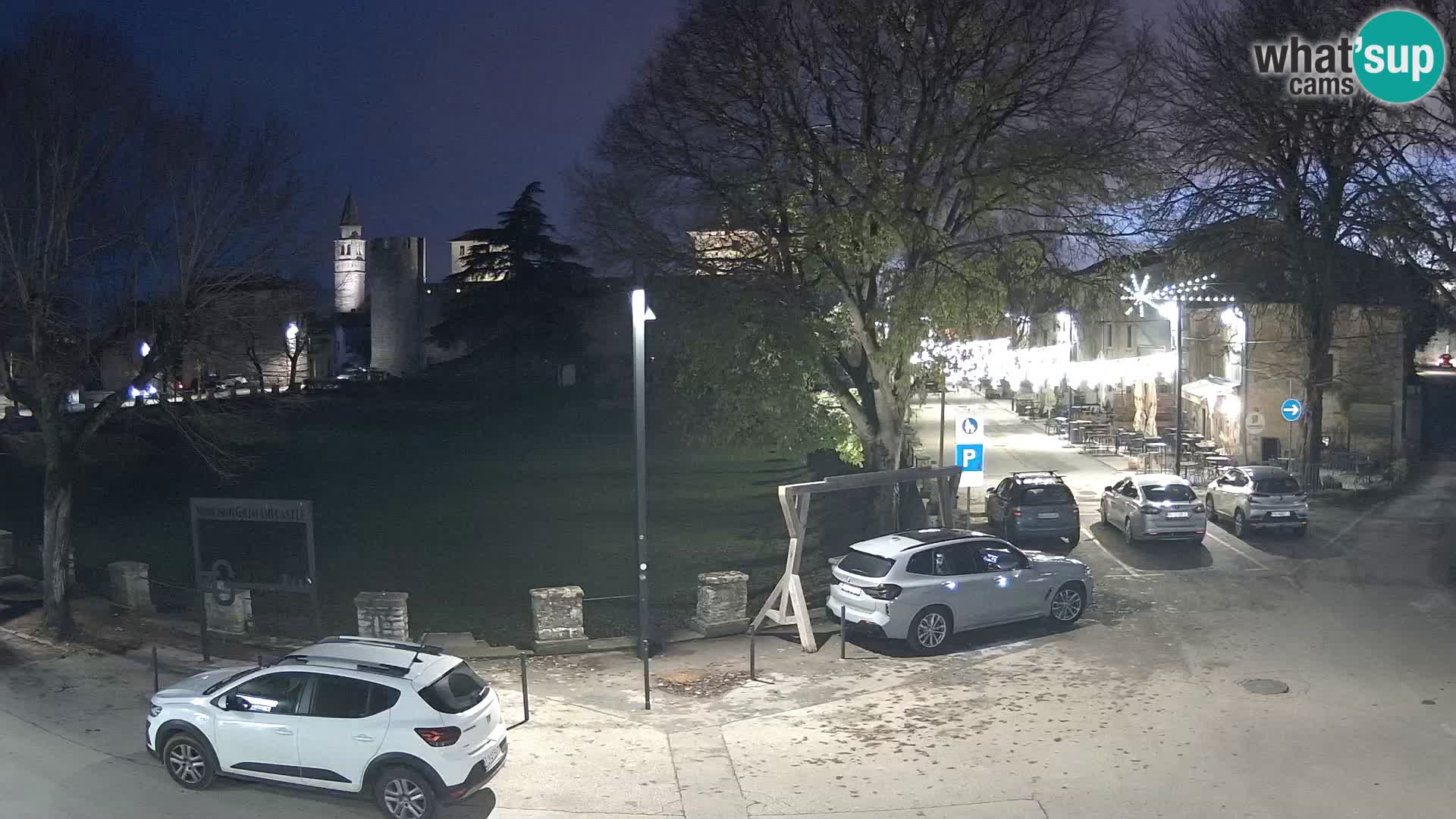 Live Svetvinčenat (Sanvincenti) – vista sul castello Morosini Grimani – Istria – Croazia