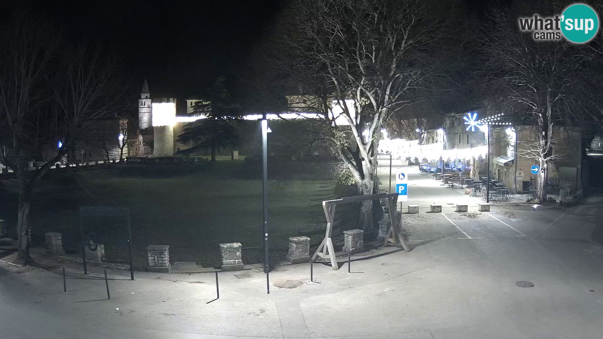 Live Svetvinčenat – vue sur le château Morosini Grimani – Istrie – Croatie