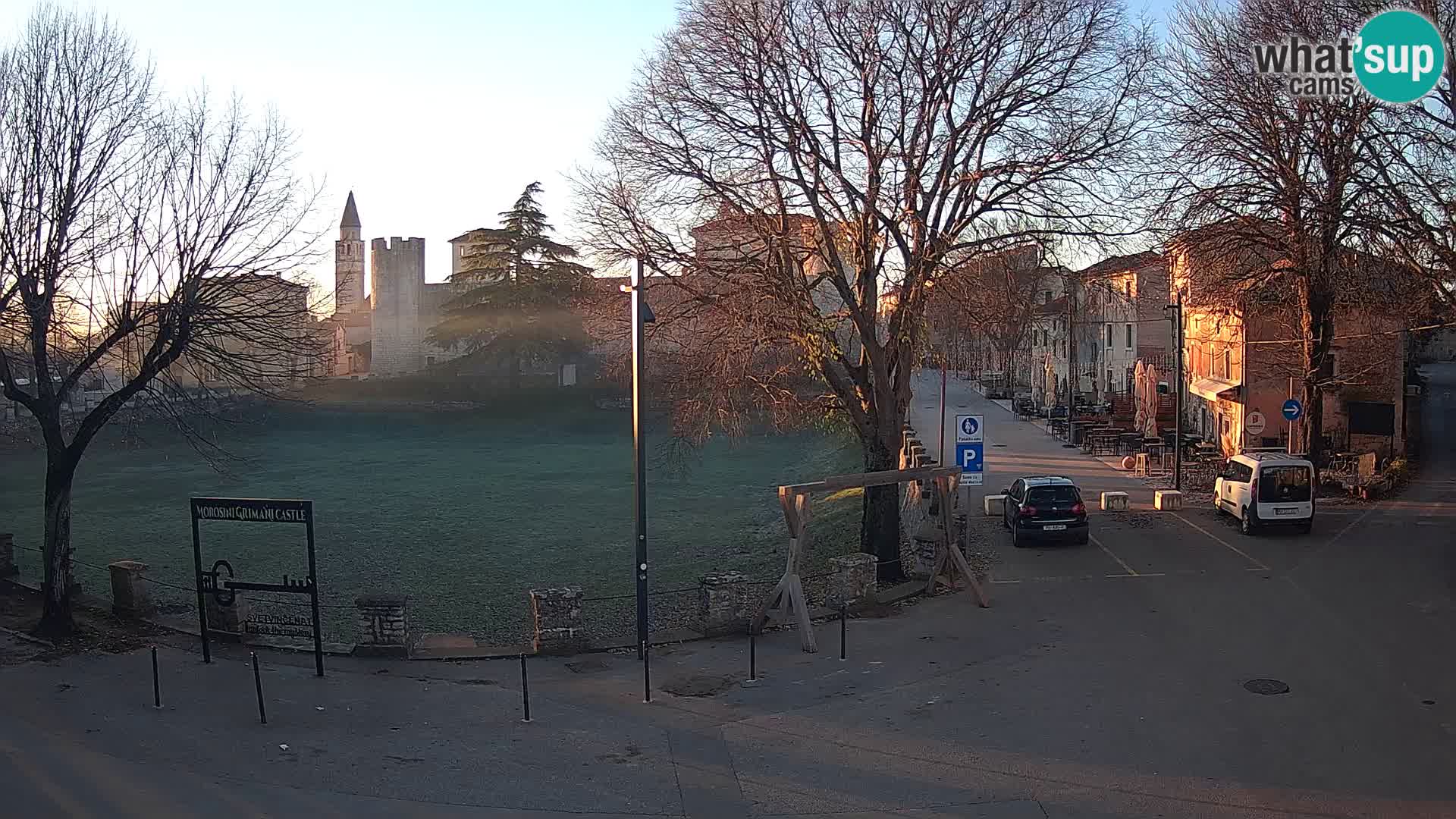 Live Svetvinčenat – vue sur le château Morosini Grimani – Istrie – Croatie