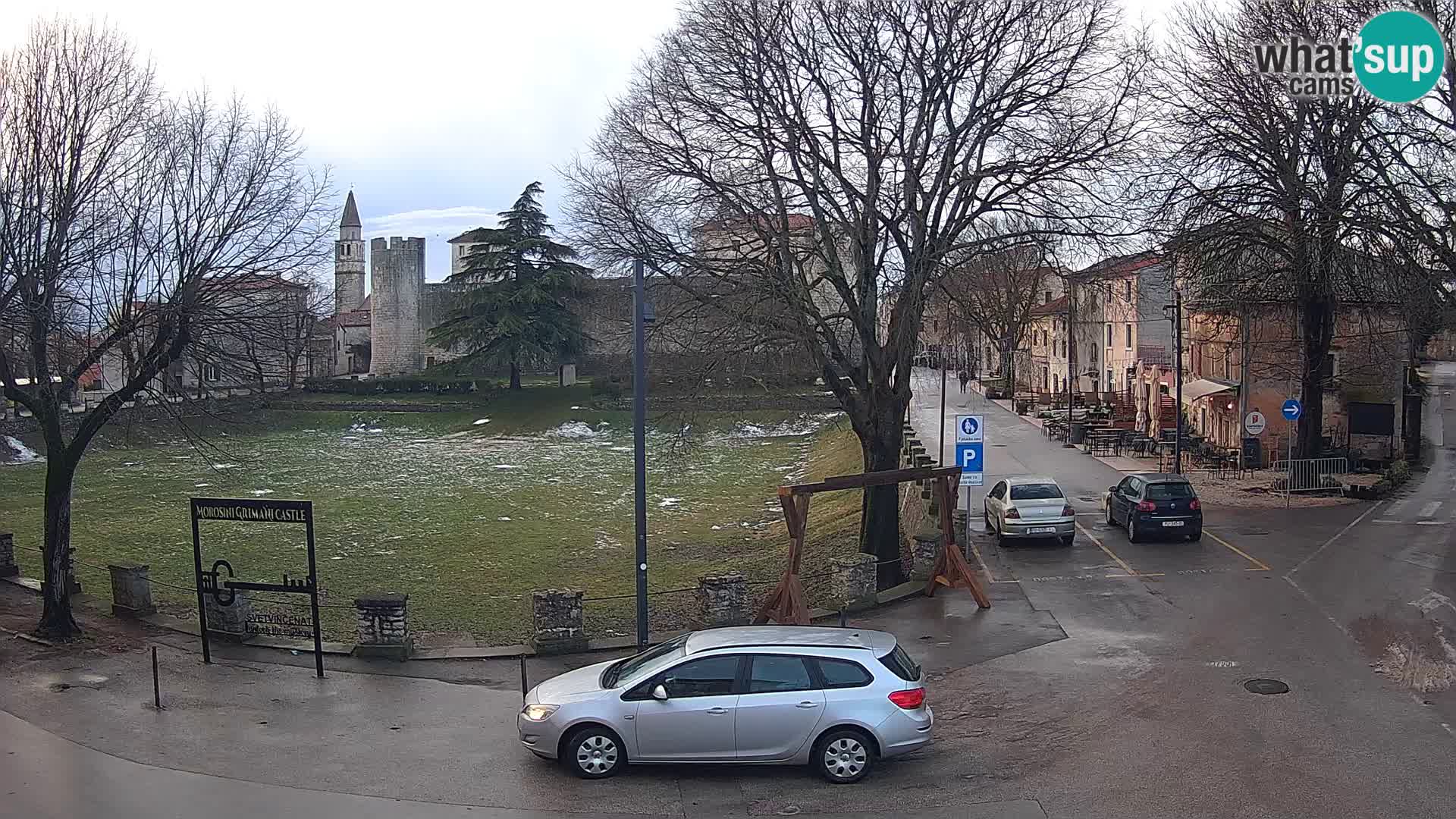 Live Svetvinčenat – vue sur le château Morosini Grimani – Istrie – Croatie
