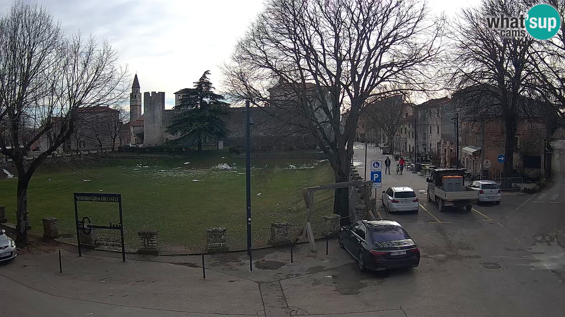 LIVE Svetvinčenat – vista al castillo Morosini Grimani – Istria – Croacia