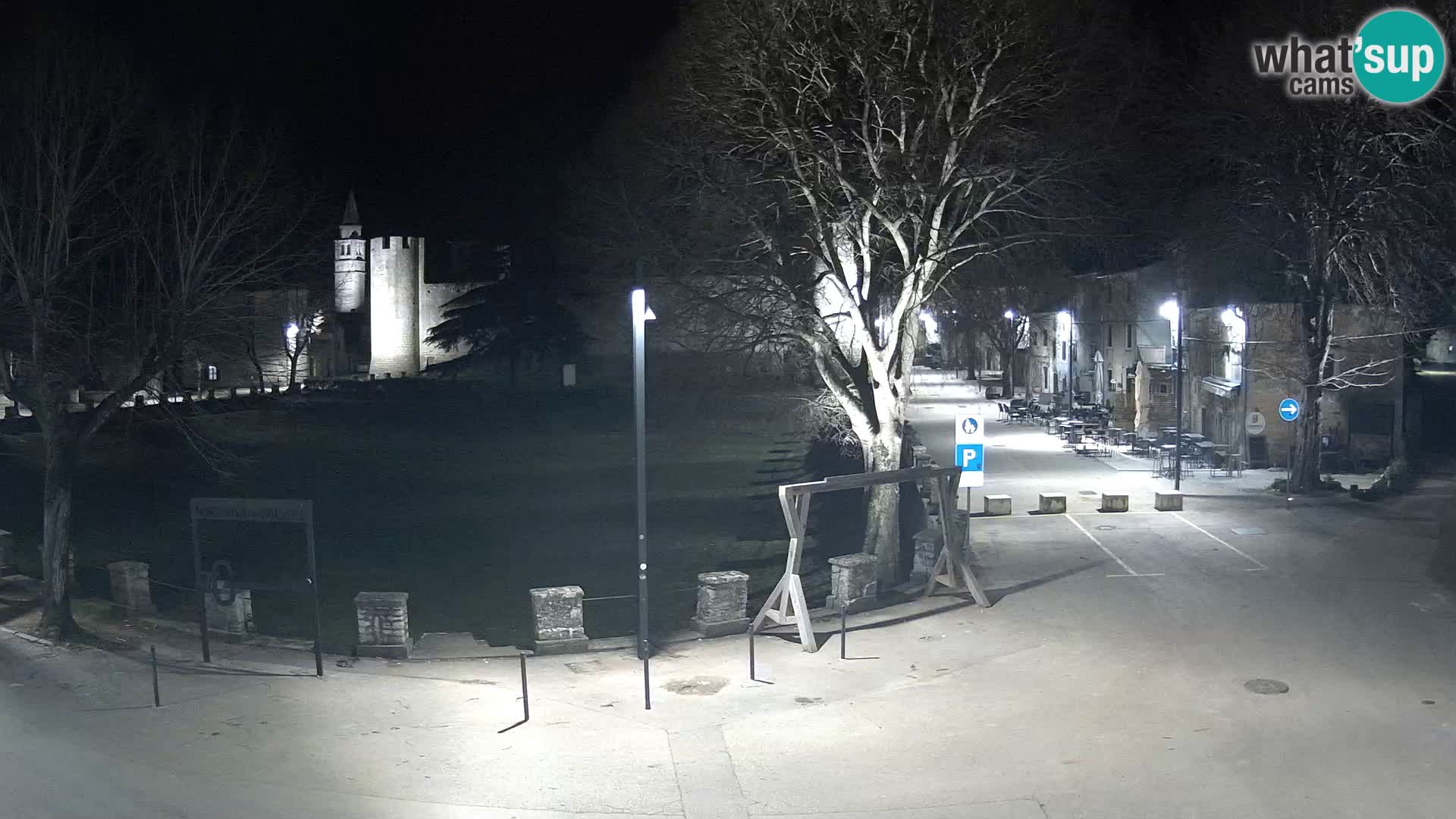 Uživo Svetvinčenat – pogled na dvorac Morosini Grimani – Istra