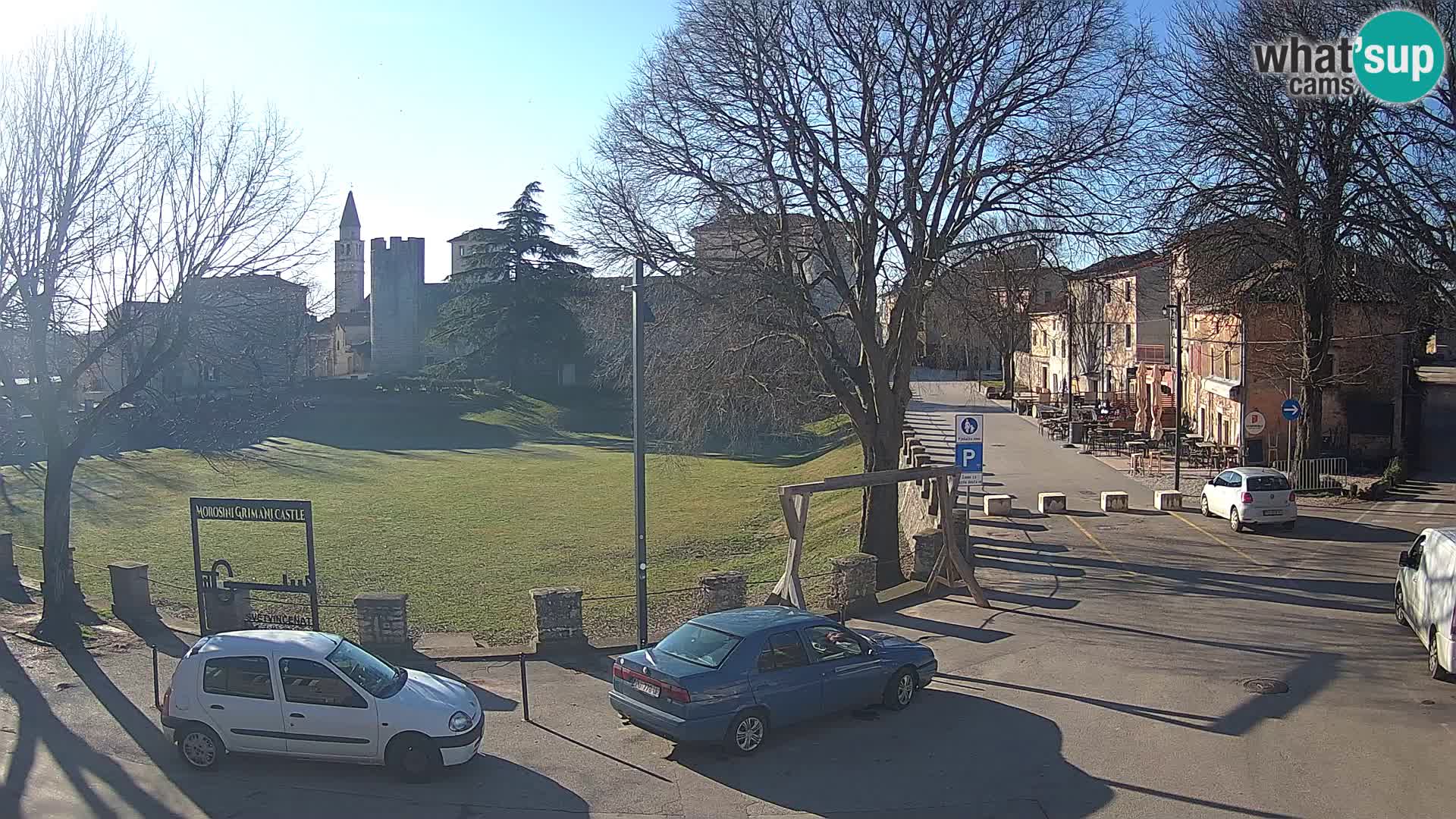 Live Svetvinčenat – vue sur le château Morosini Grimani – Istrie – Croatie