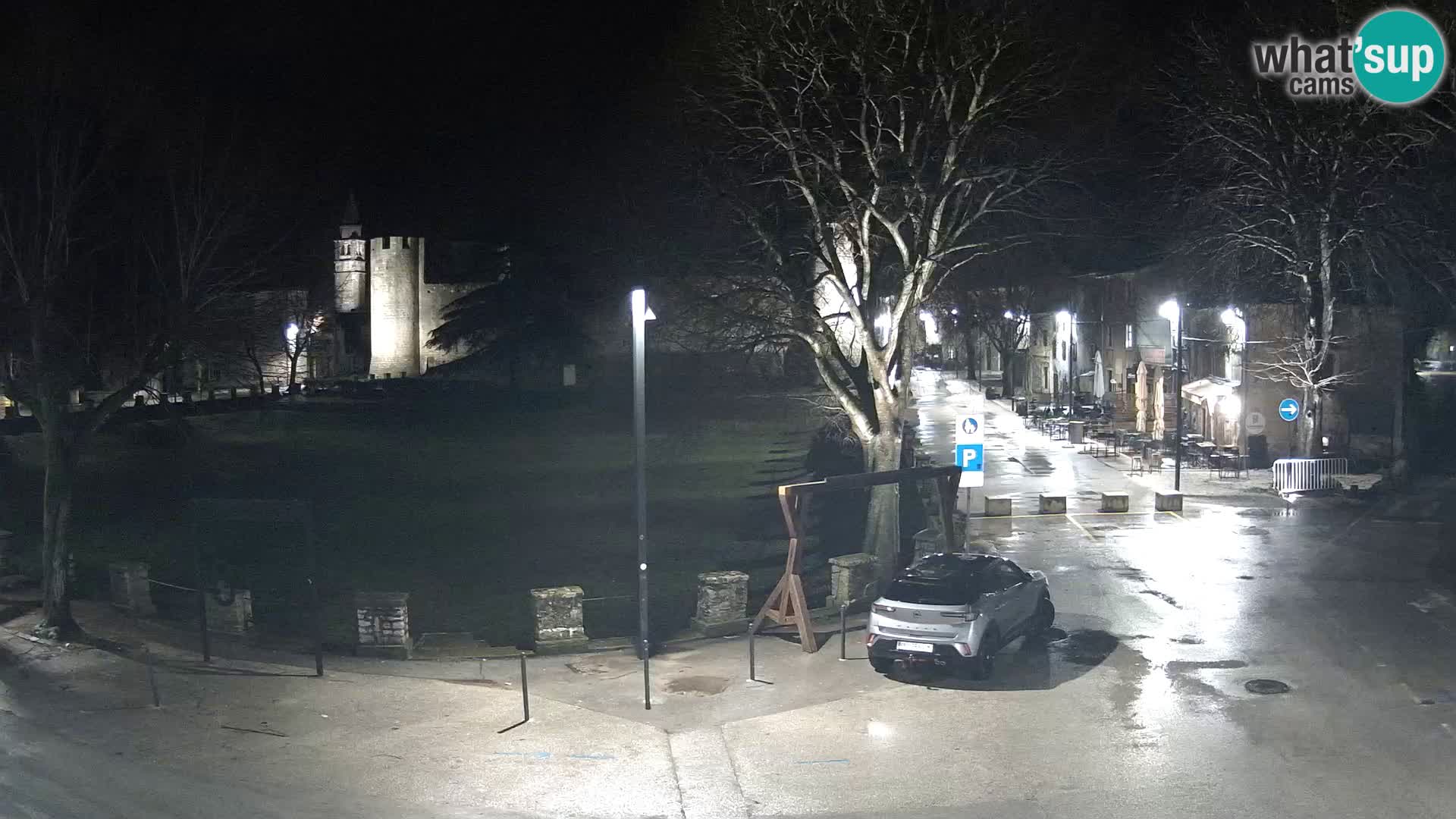 Live Svetvinčenat – vue sur le château Morosini Grimani – Istrie – Croatie