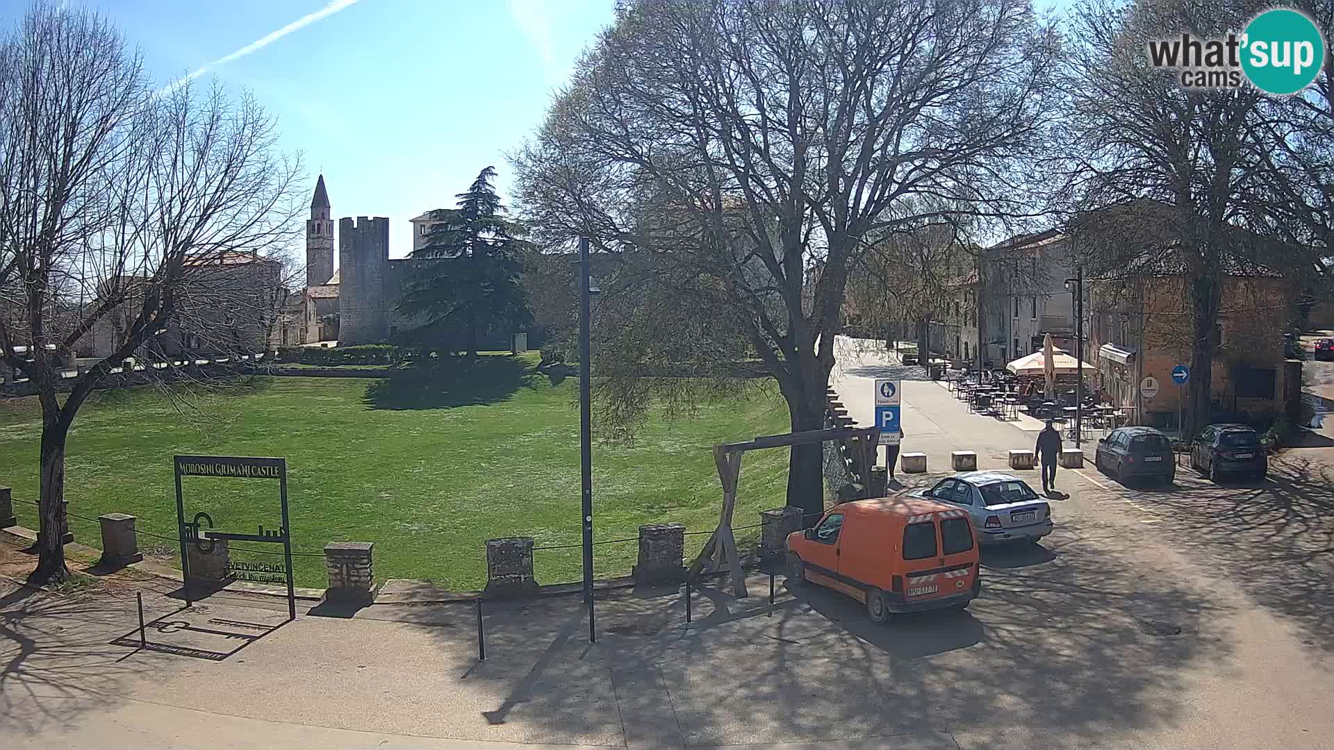 Uživo Svetvinčenat – pogled na dvorac Morosini Grimani – Istra