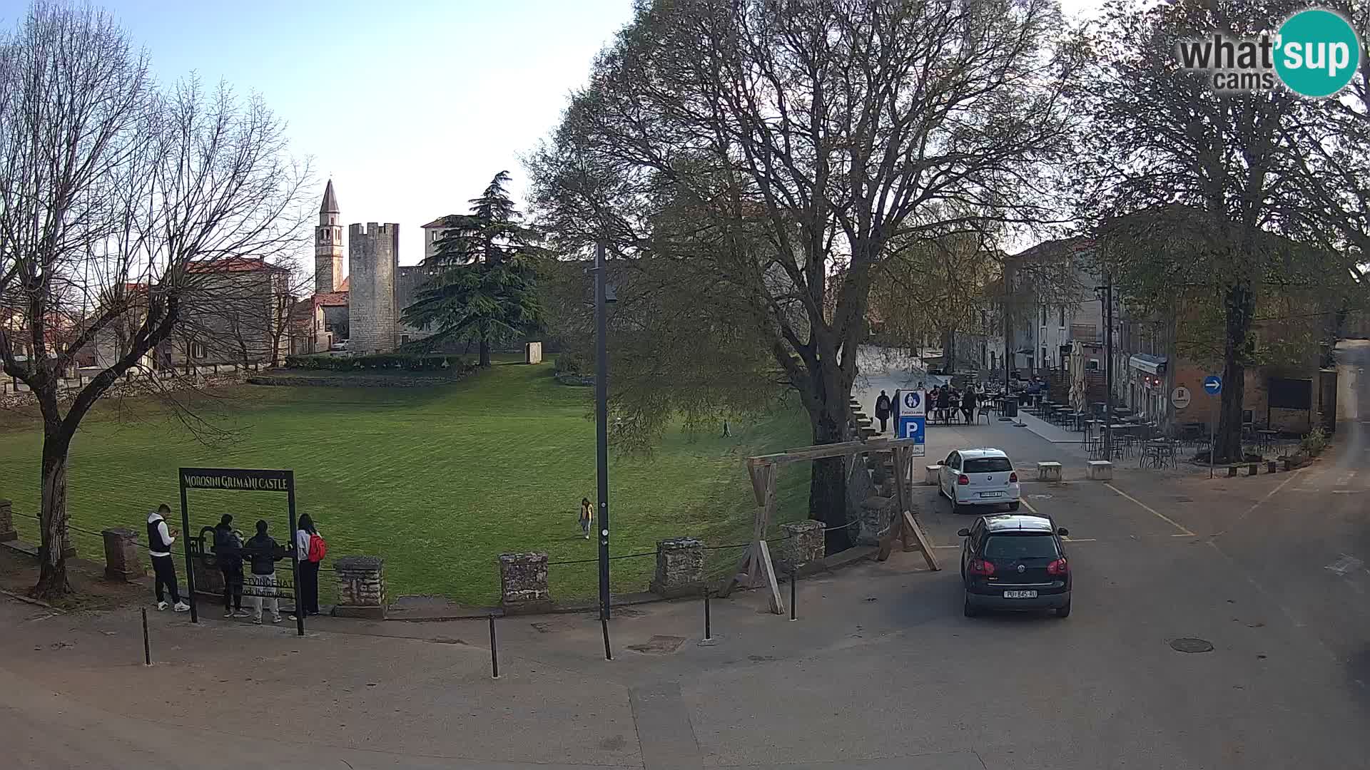 Uživo Svetvinčenat – pogled na dvorac Morosini Grimani – Istra