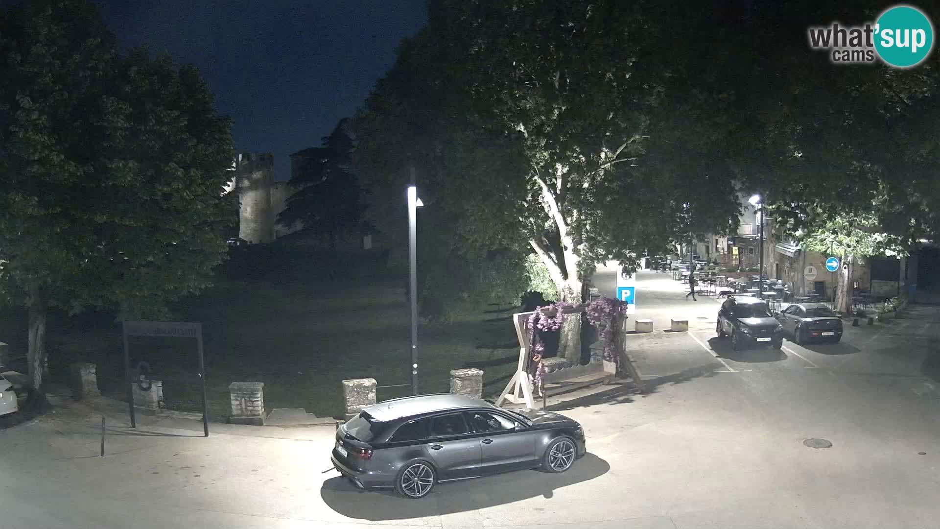 Live Svetvinčenat – Blick auf Schloss Morosini Grimani – Istrien – Kroatien
