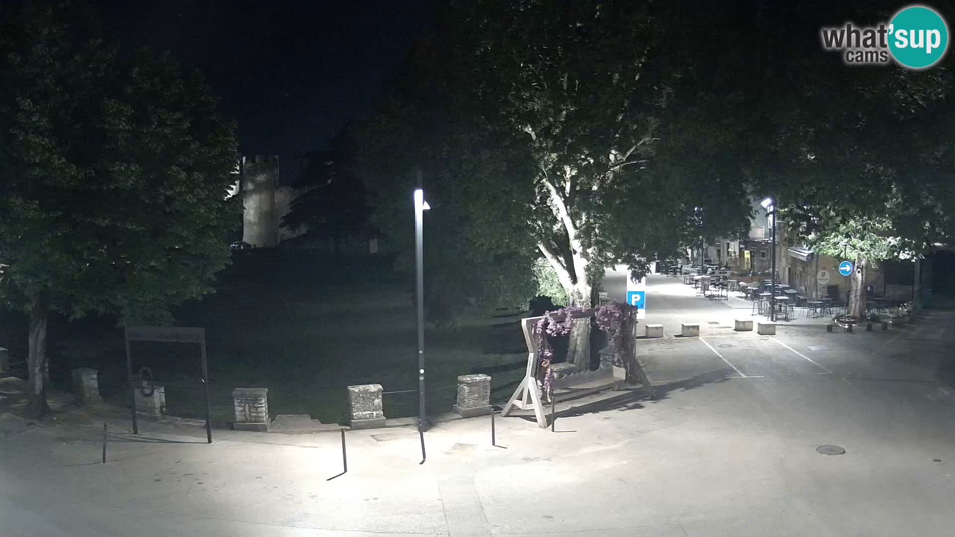 LIVE Svetvinčenat – vista al castillo Morosini Grimani – Istria – Croacia