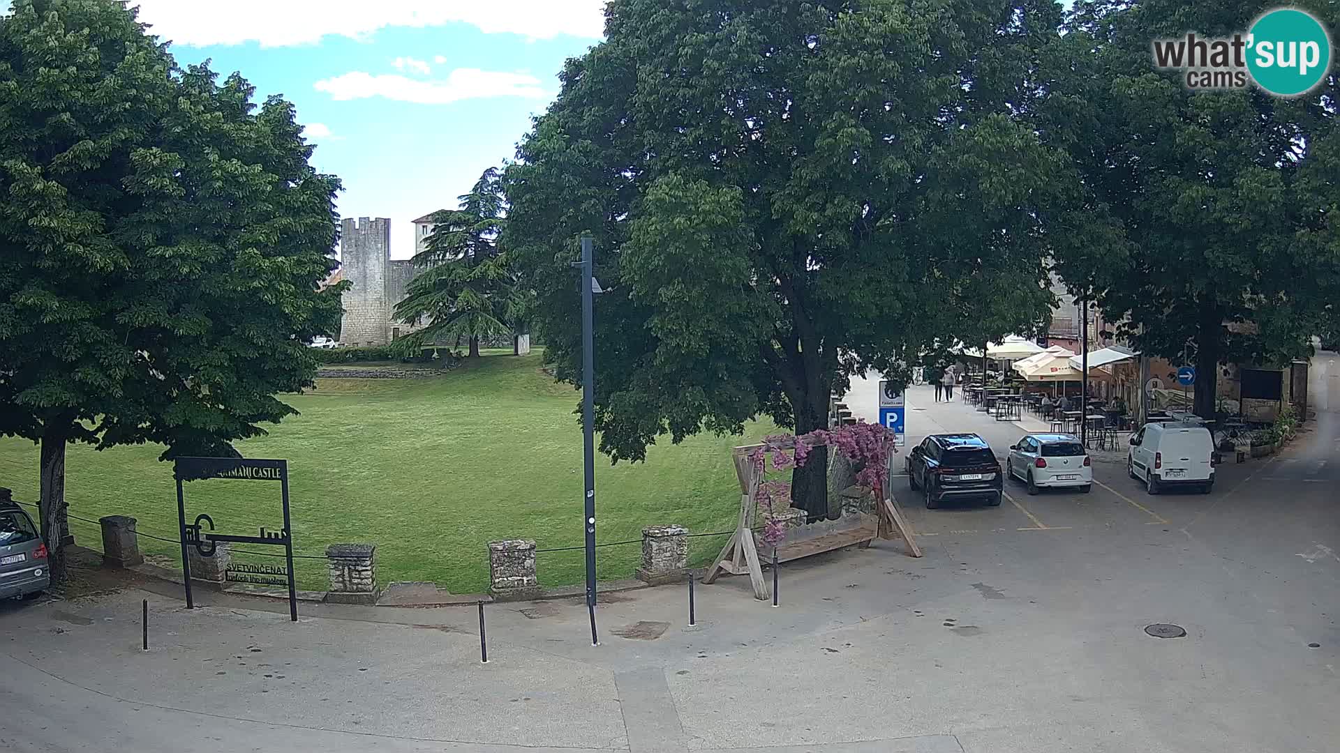 Live Svetvinčenat (Sanvincenti) – vista sul castello Morosini Grimani – Istria – Croazia