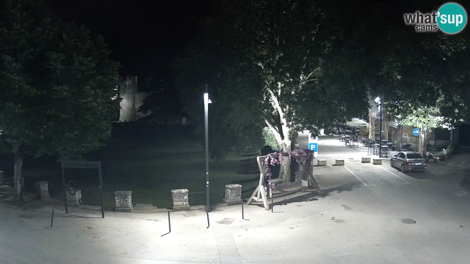 Live Svetvinčenat – Blick auf Schloss Morosini Grimani – Istrien – Kroatien