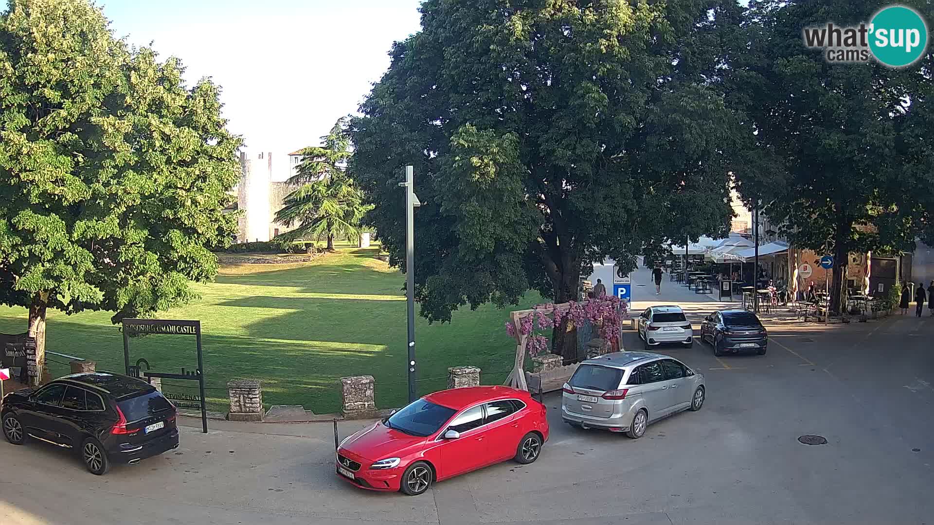 Uživo Svetvinčenat – pogled na dvorac Morosini Grimani – Istra