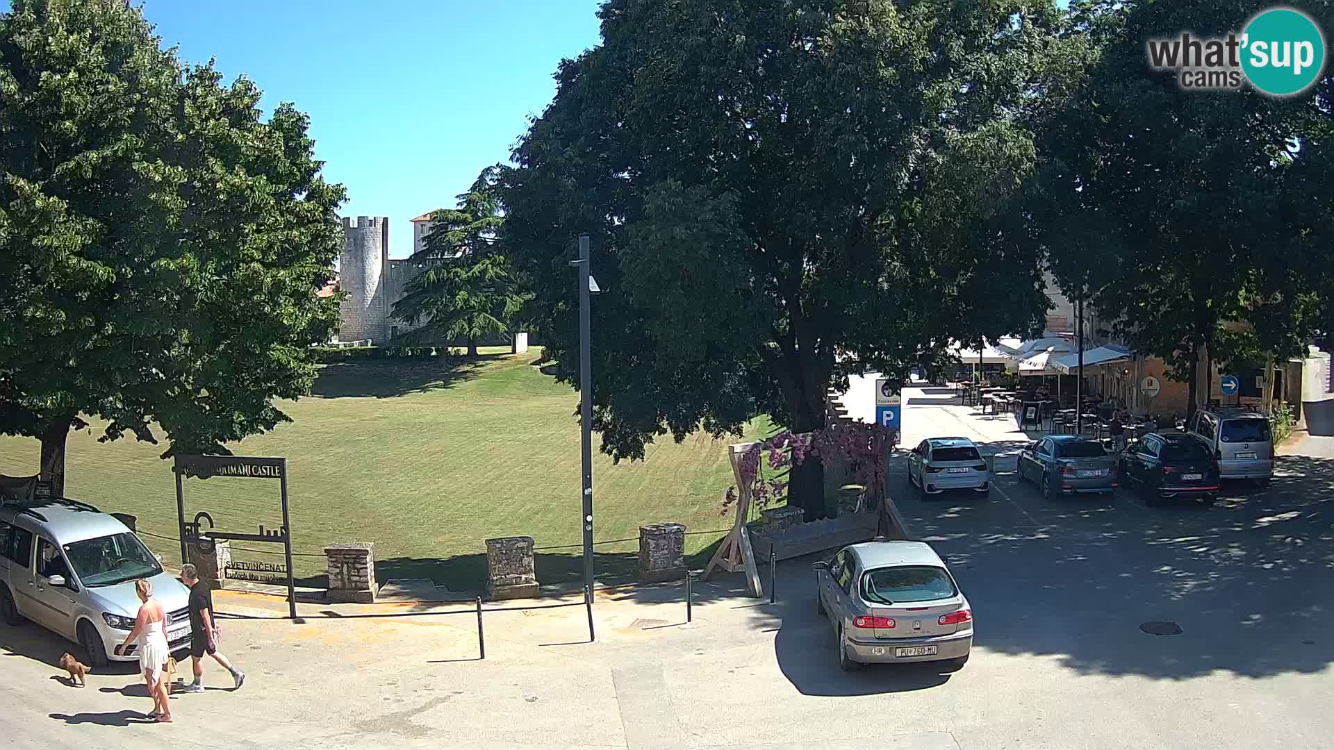 Live Svetvinčenat – Blick auf Schloss Morosini Grimani – Istrien – Kroatien