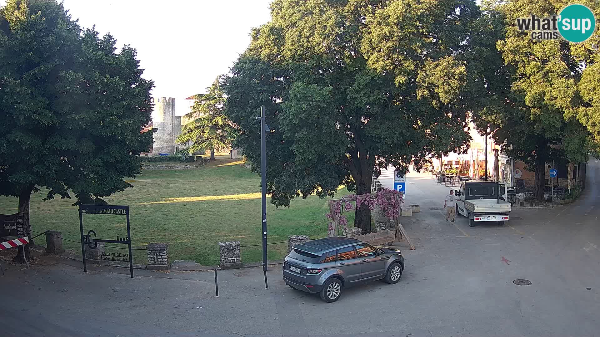 Live Svetvinčenat (Sanvincenti) – vista sul castello Morosini Grimani – Istria – Croazia