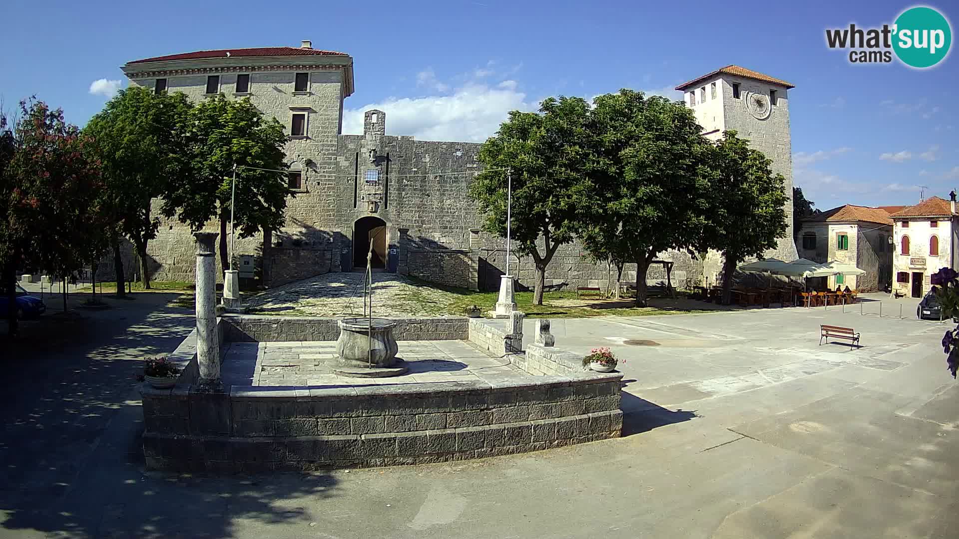 Webcam Svetvinčenat (Sanvincenti) – il castello e il pozzo – Istria – Croazia