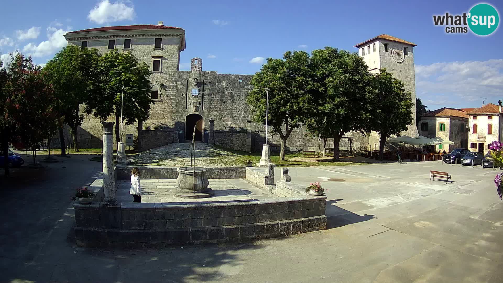 Webcam Svetvinčenat – die Burg und Brunnen – Istrien – Kroatien